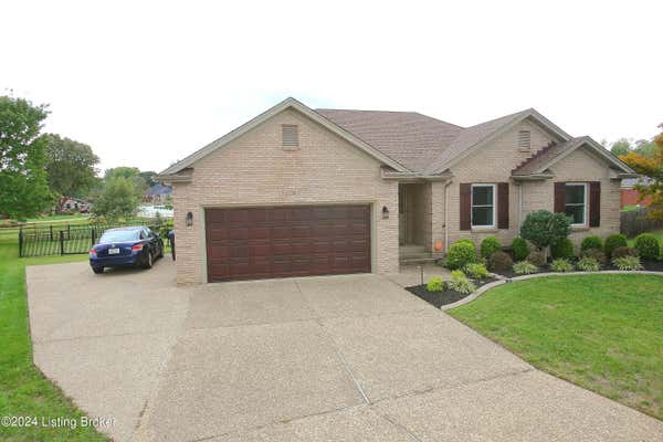 8204 GRANWYN CT, LOUISVILLE, KY 40258 - Image 1