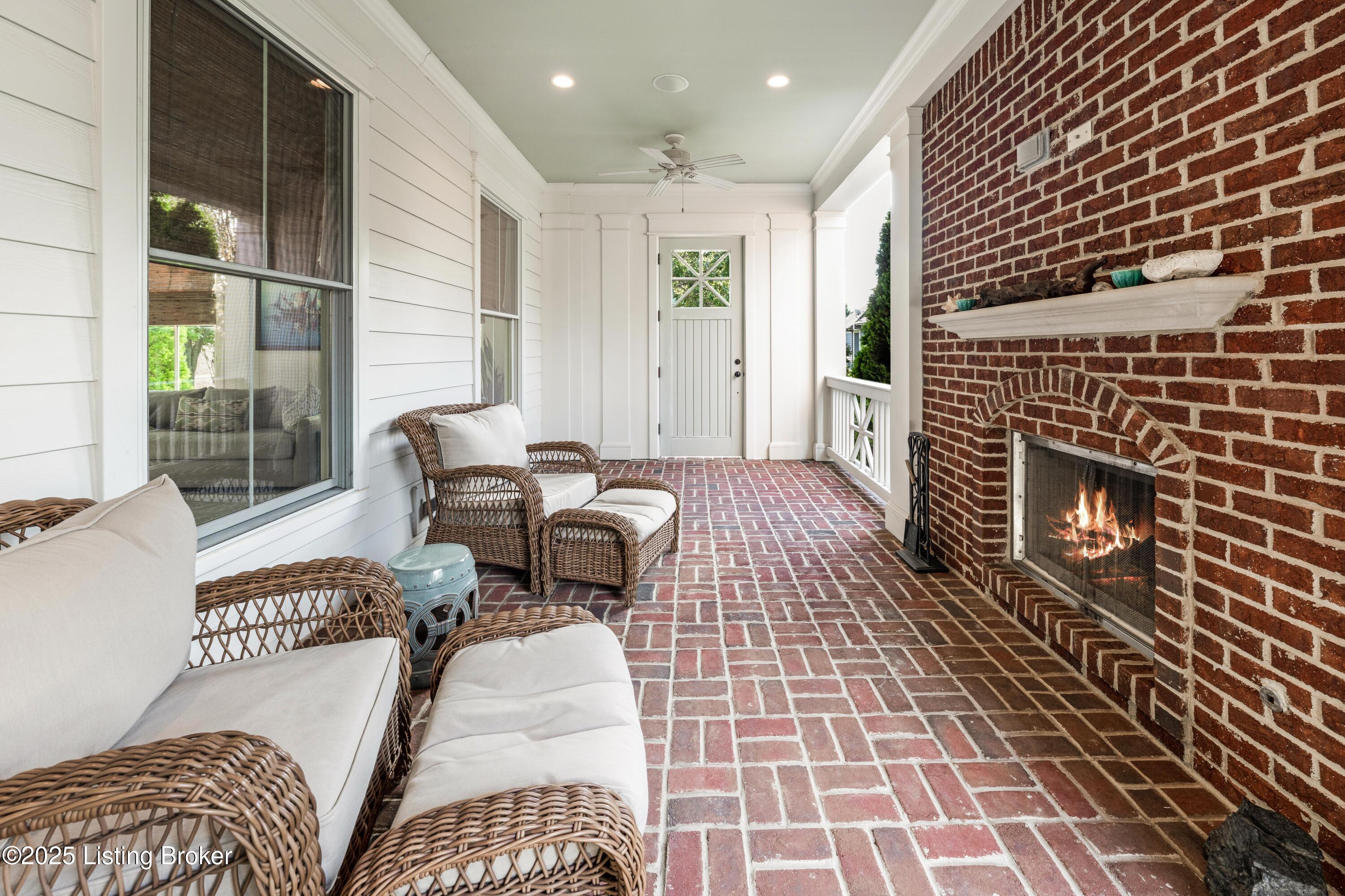 Prospect, Kentucky, 40059, United States, 4 Bedrooms Bedrooms, ,4 BathroomsBathrooms,Residential,Active,1969754