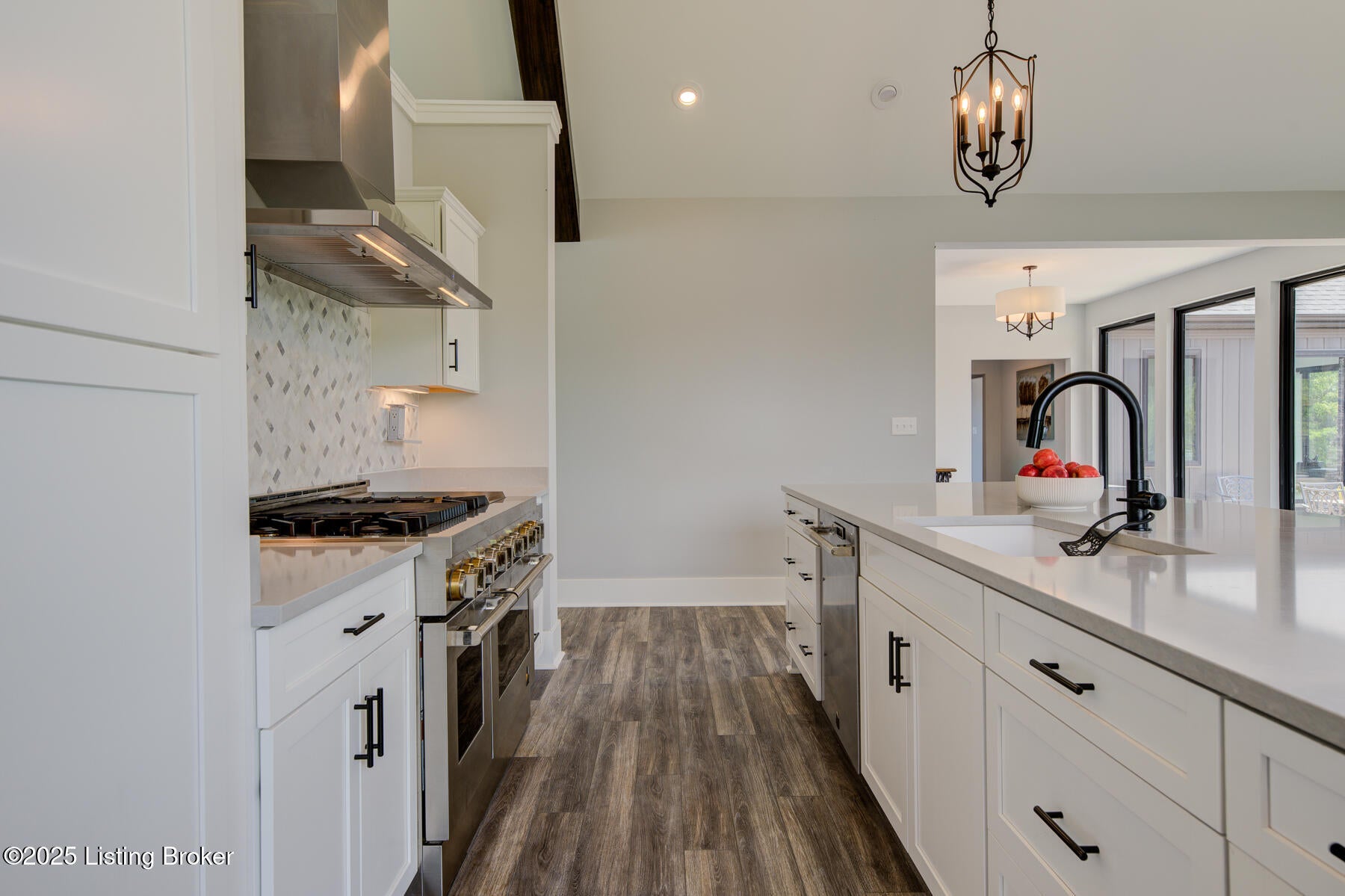 Taylorsville, Kentucky, 40071, United States, ,5 BathroomsBathrooms,Residential,Active,1900170