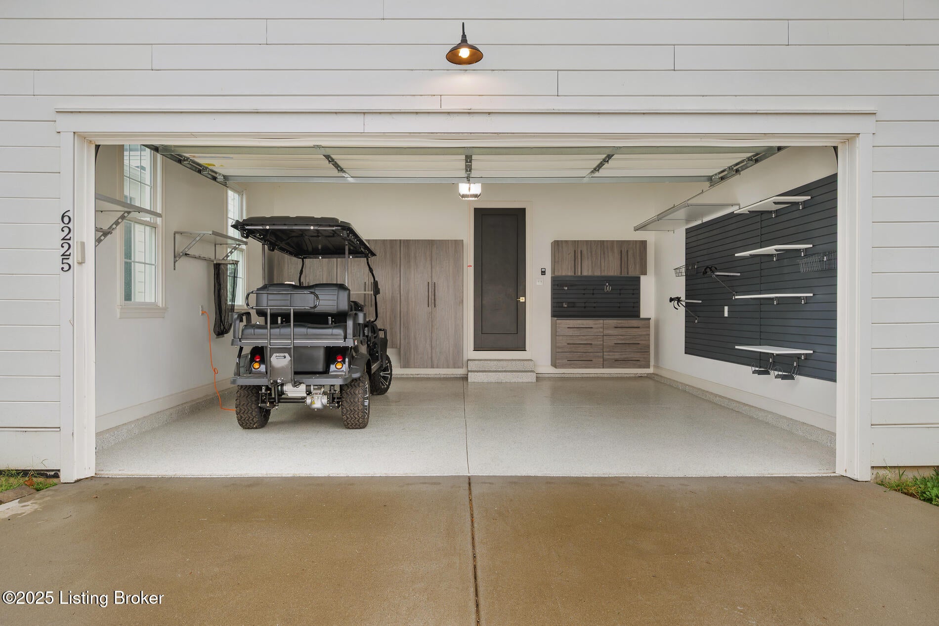 Prospect, Kentucky, 40059, United States, 4 Bedrooms Bedrooms, ,4 BathroomsBathrooms,Residential,Active,1997566