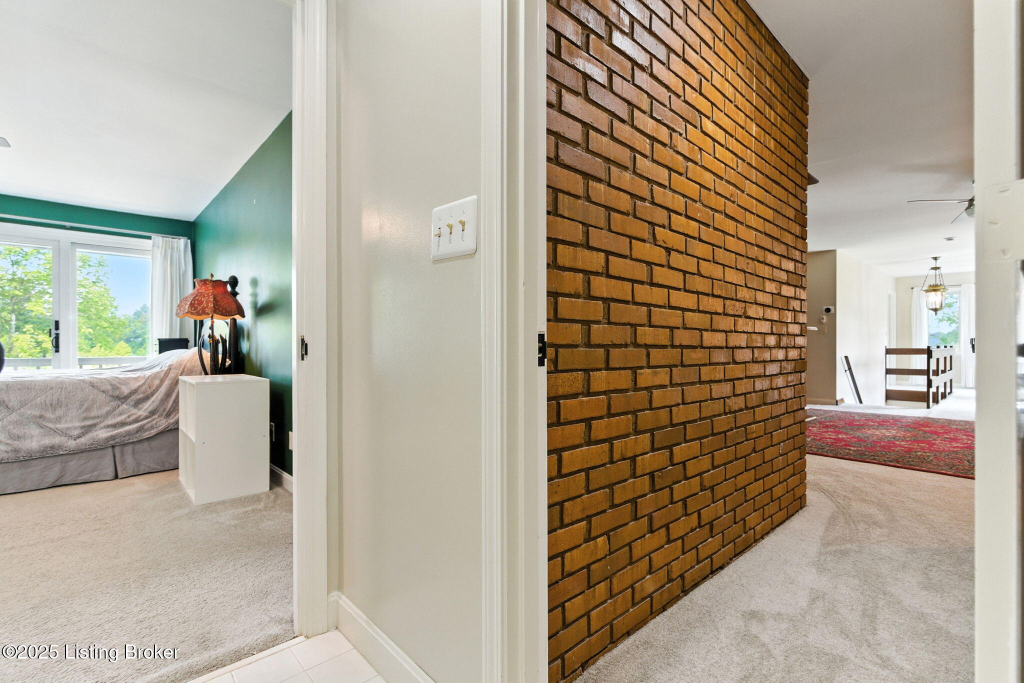 Louisville, Kentucky, 40222, United States, 5 Bedrooms Bedrooms, ,5 BathroomsBathrooms,Residential,Active,1929431