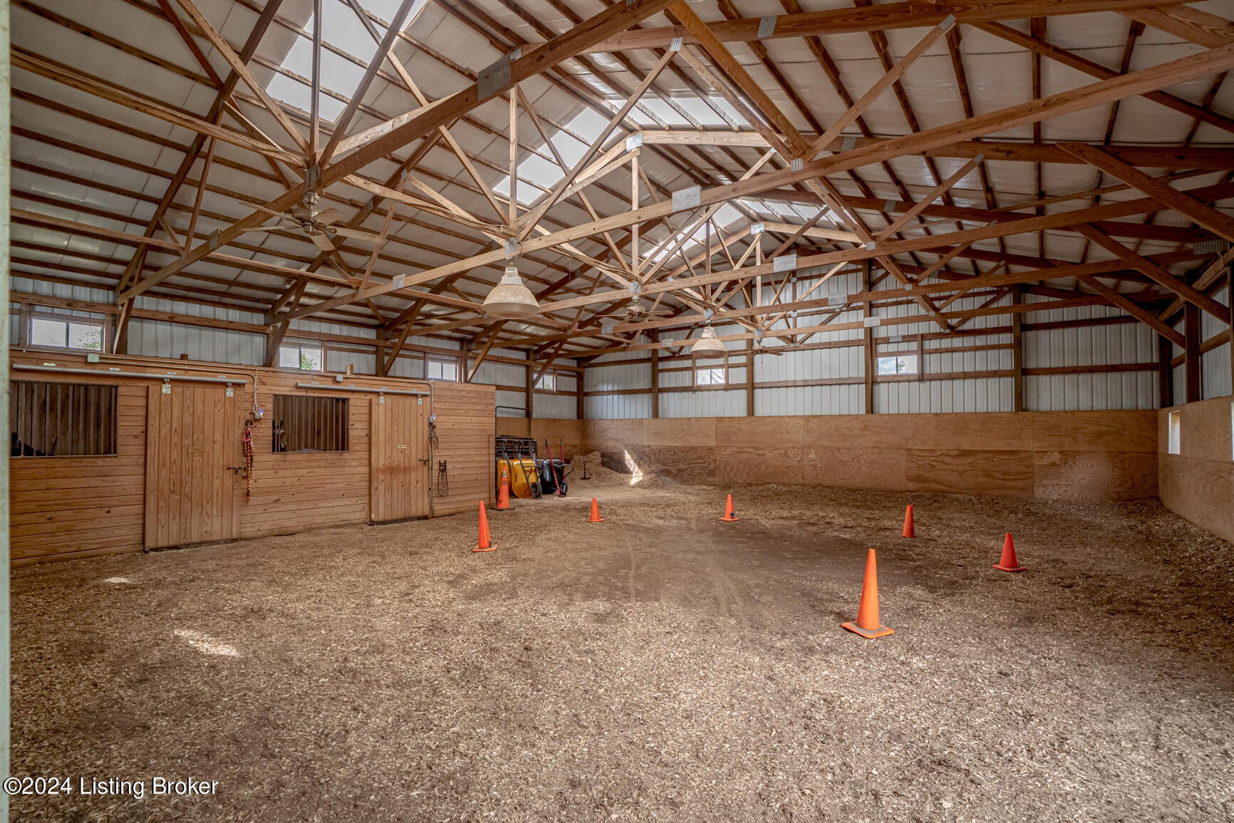 Louisville, Kentucky, 40229, United States, 2 Bedrooms Bedrooms, ,1 BathroomBathrooms,Residential,Active,1964291