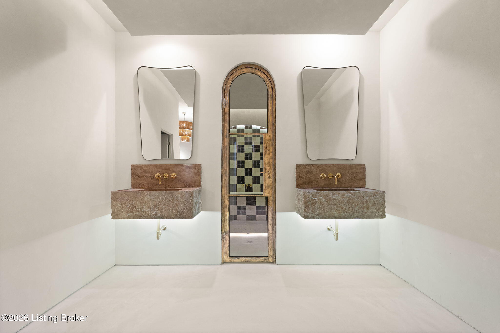 Shelbyville, Kentucky, 40065, United States, 5 Bedrooms Bedrooms, ,5 BathroomsBathrooms,Residential,Active,2007617