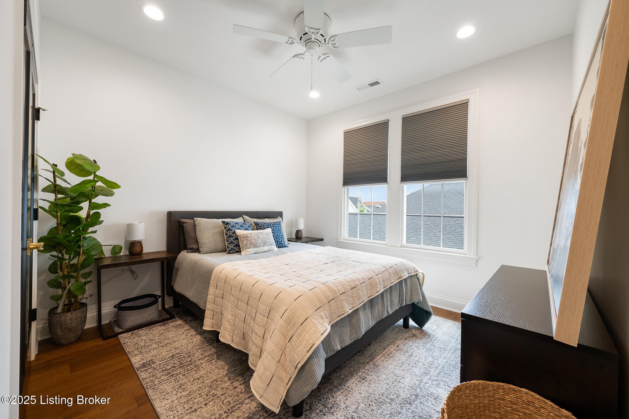 Prospect, Kentucky, 40059, United States, 4 Bedrooms Bedrooms, ,4 BathroomsBathrooms,Residential,Active,1997566