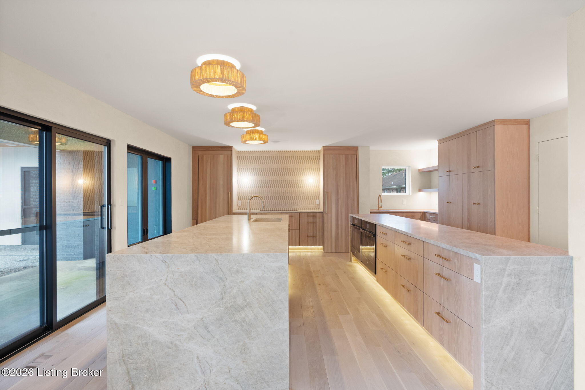 Shelbyville, Kentucky, 40065, United States, 5 Bedrooms Bedrooms, ,5 BathroomsBathrooms,Residential,Active,2007617