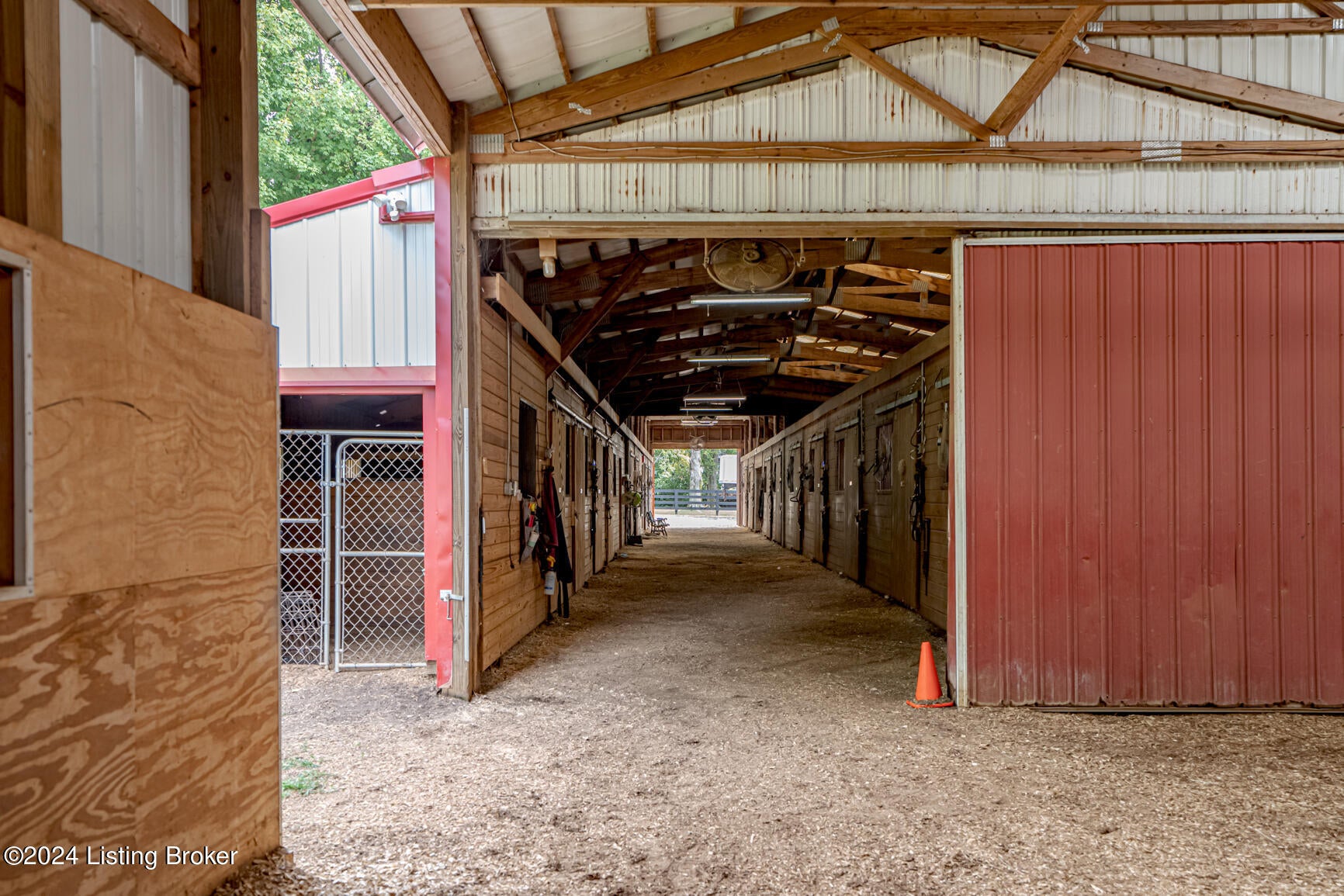 Louisville, Kentucky, 40229, United States, 2 Bedrooms Bedrooms, ,1 BathroomBathrooms,Residential,Active,1964291