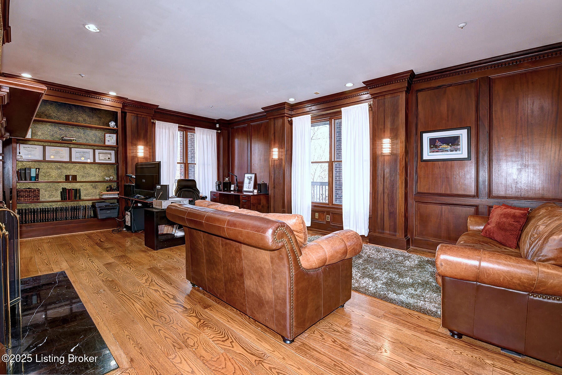 Louisville, Kentucky, 40220, United States, 5 Bedrooms Bedrooms, ,7 BathroomsBathrooms,Residential,Active,1953976