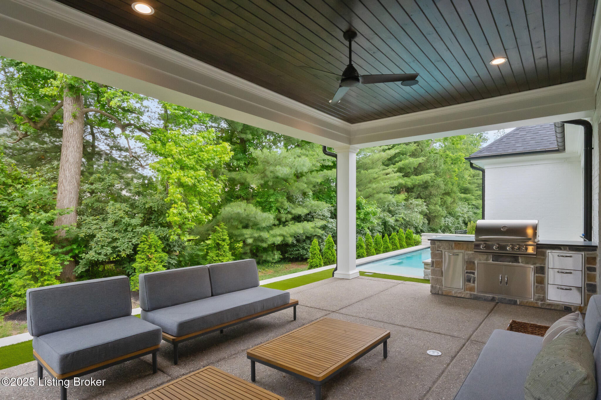 Prospect, Kentucky, 40059, United States, 5 Bedrooms Bedrooms, ,7 BathroomsBathrooms,Residential,Active,1894198