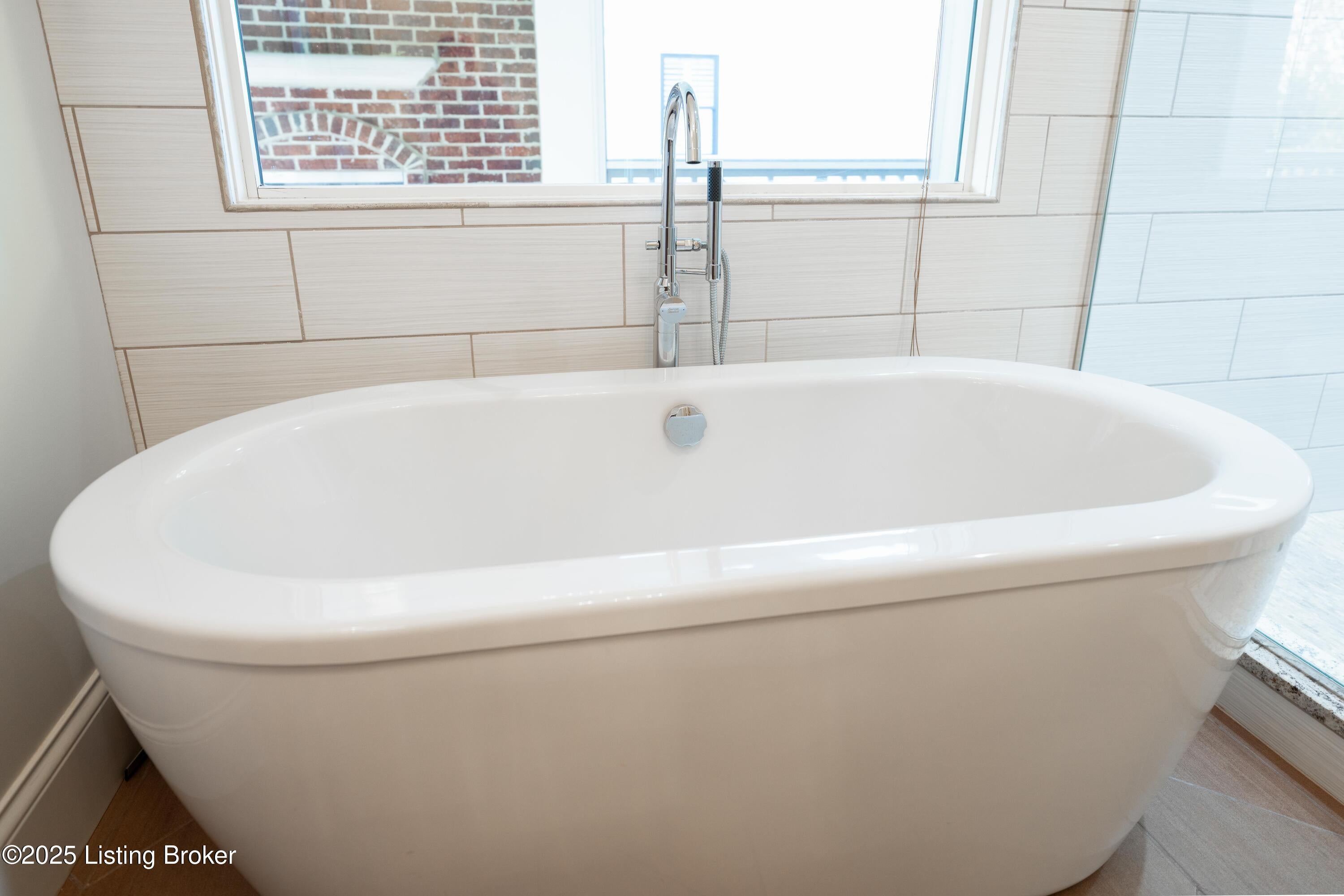 Prospect, Kentucky, 40059, United States, 4 Bedrooms Bedrooms, ,4 BathroomsBathrooms,Residential,Active,1969754