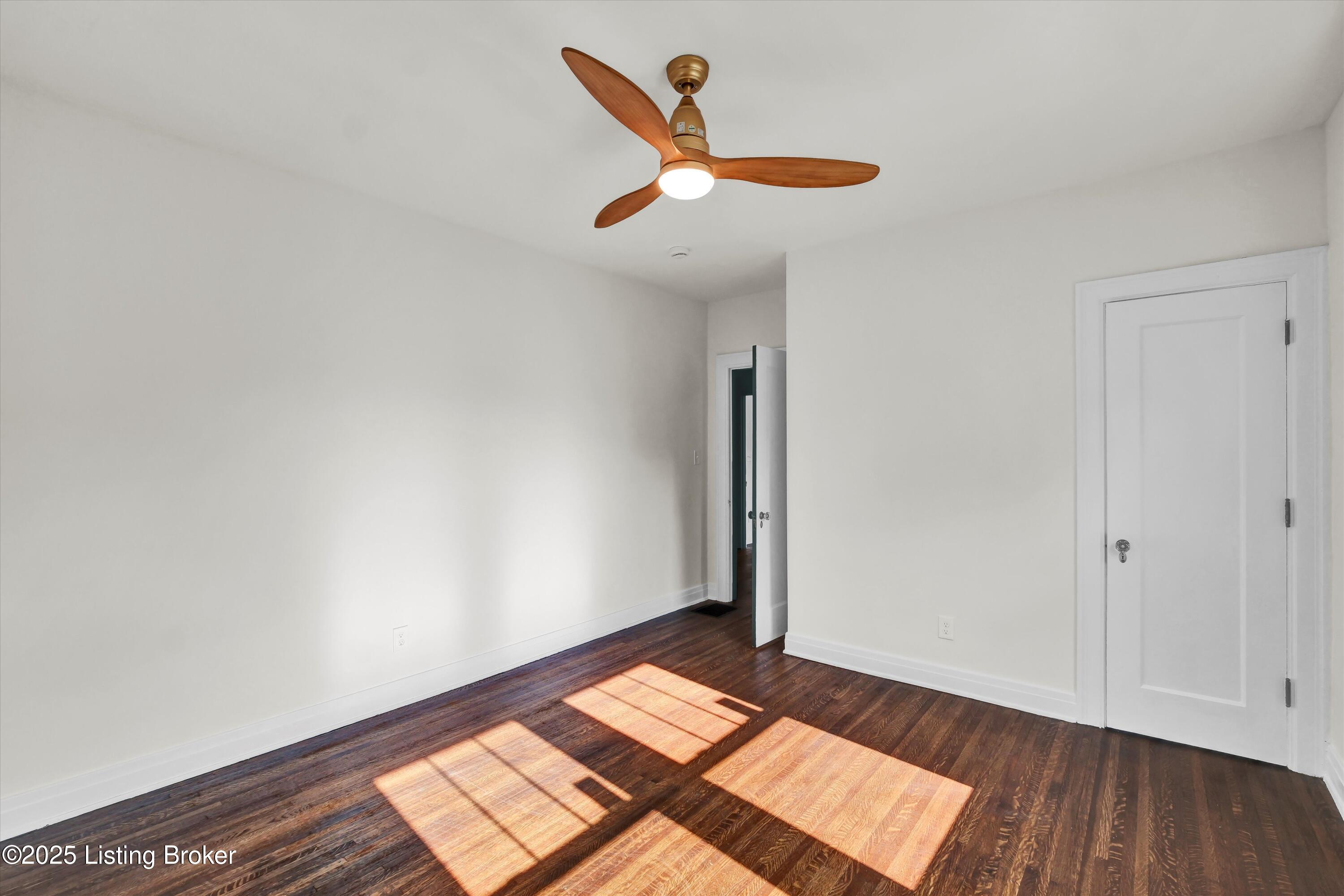 Louisville, Kentucky, 40205, United States, 4 Bedrooms Bedrooms, ,5 BathroomsBathrooms,Residential,Active,1953367