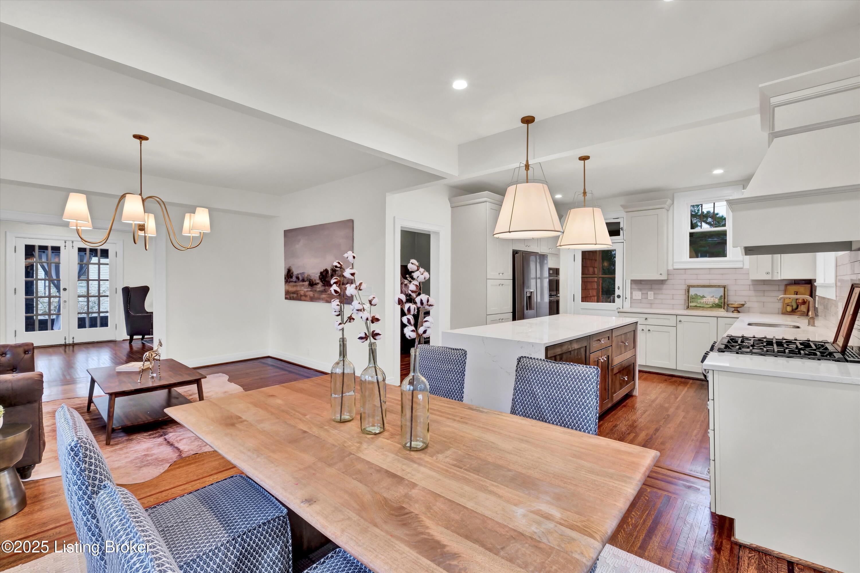 Louisville, Kentucky, 40205, United States, 4 Bedrooms Bedrooms, ,5 BathroomsBathrooms,Residential,Active,1996579