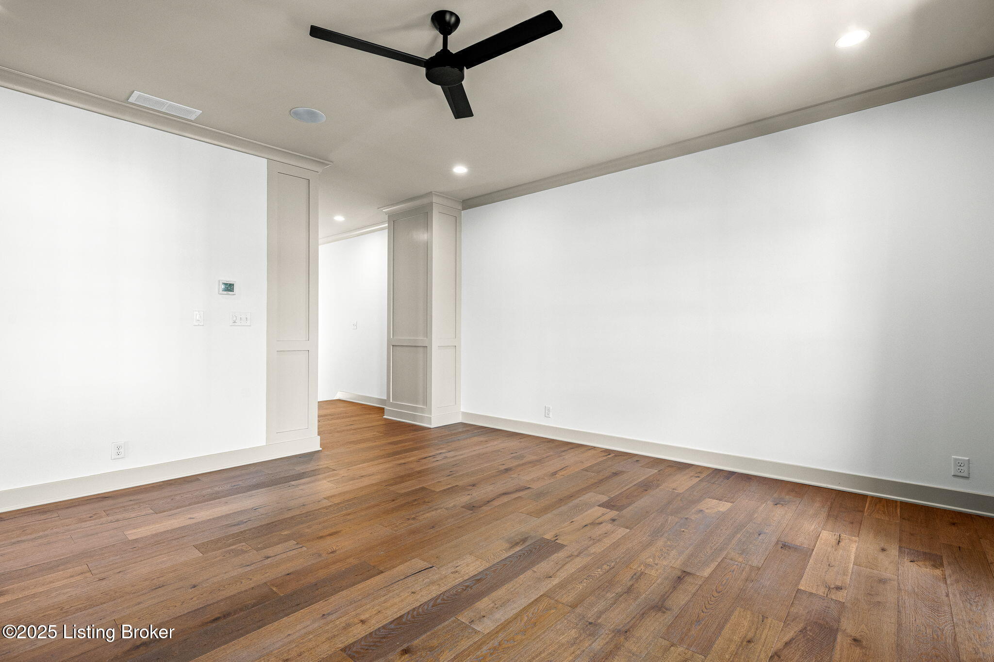 Prospect, Kentucky, 40059, United States, 6 Bedrooms Bedrooms, ,5 BathroomsBathrooms,Residential,Active,1926893