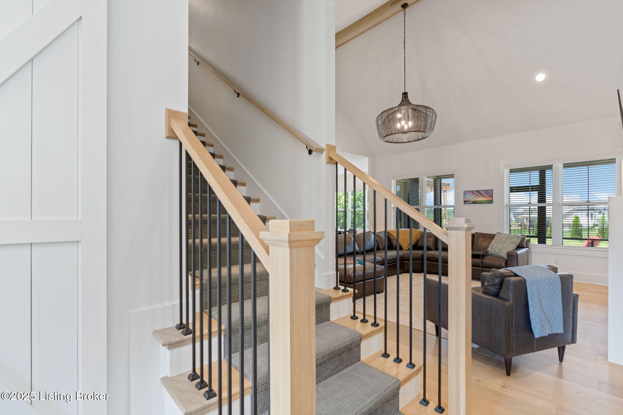 Crestwood, Kentucky, 40014, United States, 5 Bedrooms Bedrooms, ,5 BathroomsBathrooms,Residential,Active,1880027