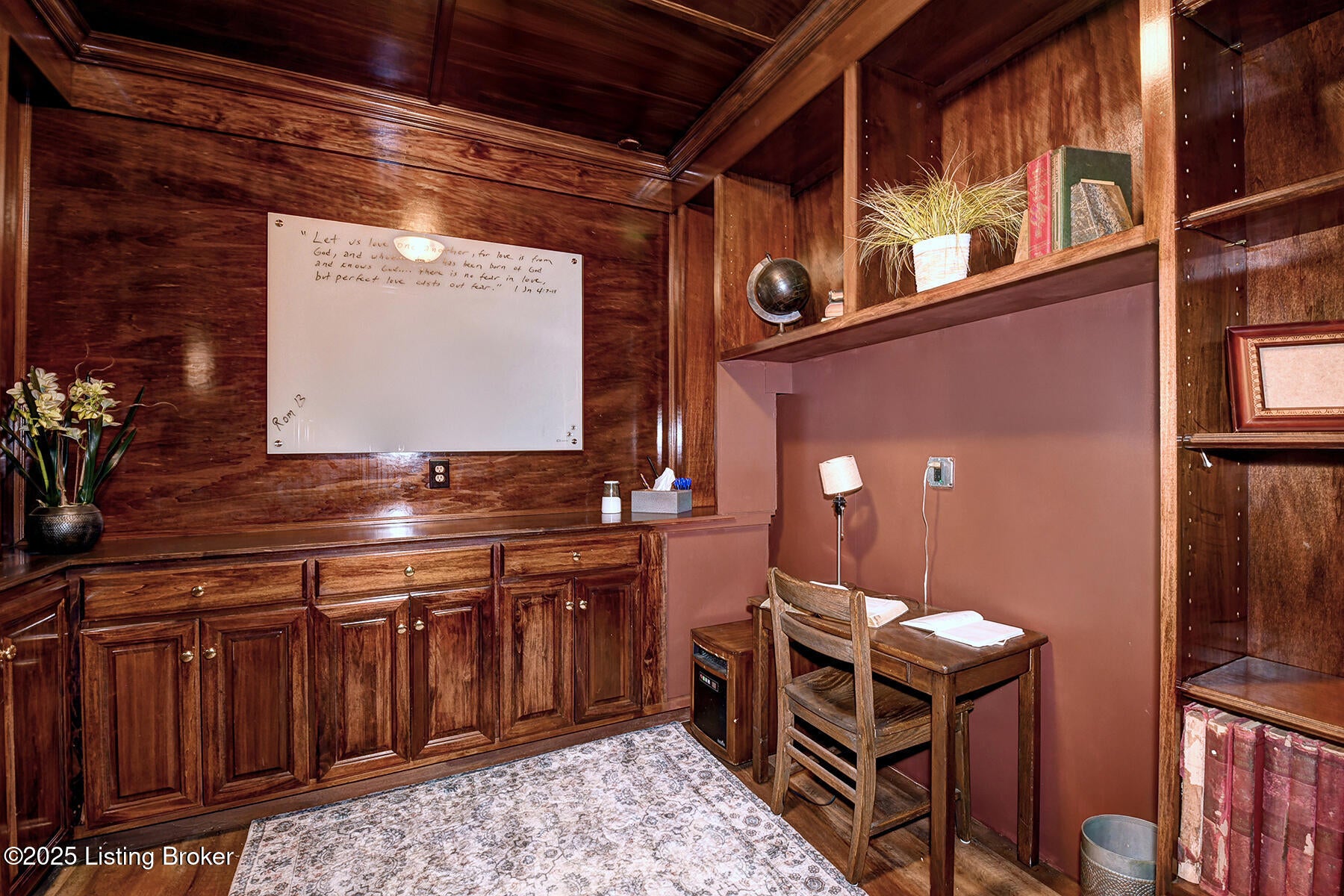 Louisville, Kentucky, 40220, United States, 5 Bedrooms Bedrooms, ,7 BathroomsBathrooms,Residential,Active,1953976