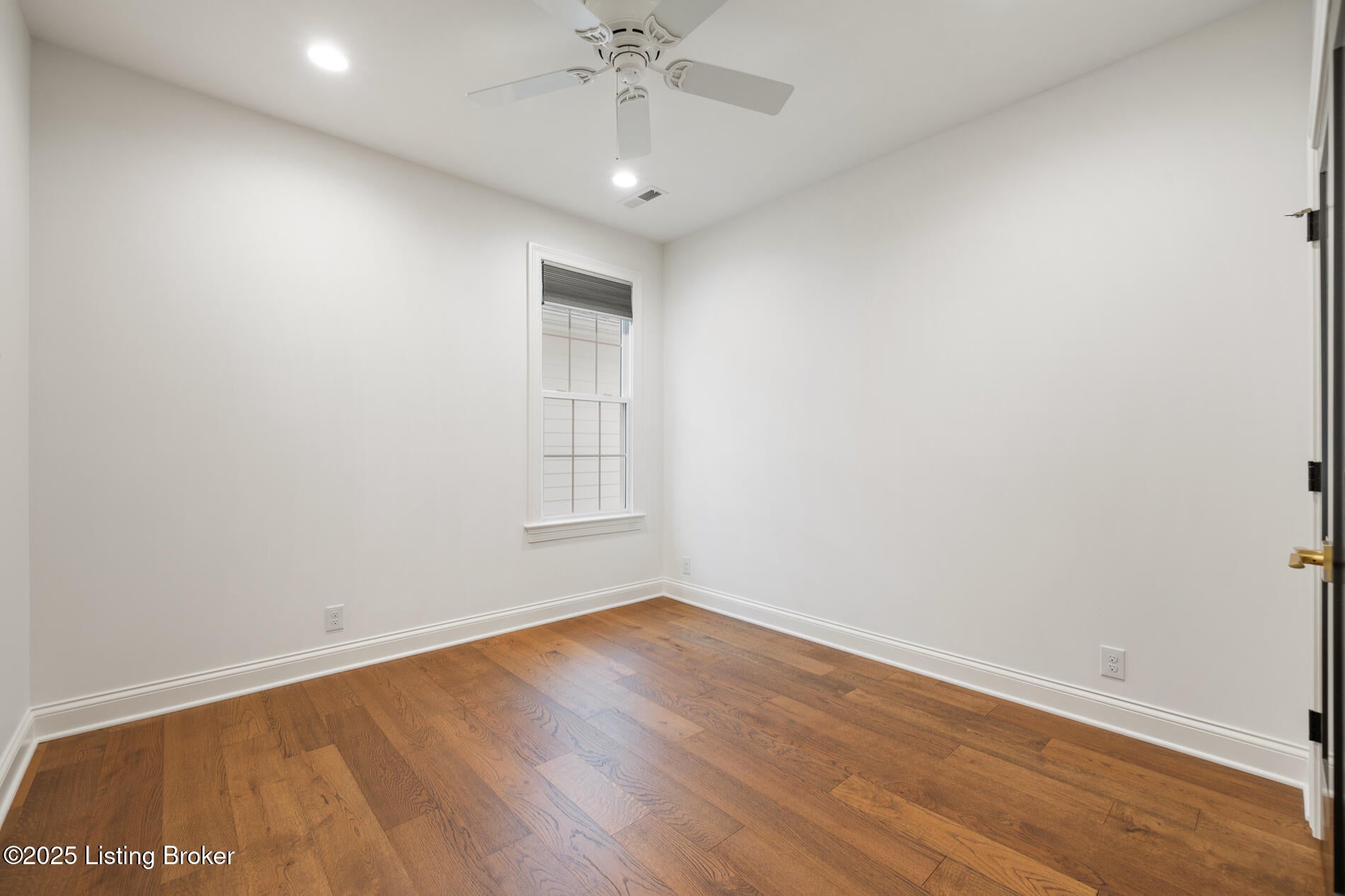 Prospect, Kentucky, 40059, United States, 4 Bedrooms Bedrooms, ,4 BathroomsBathrooms,Residential,Active,1997566