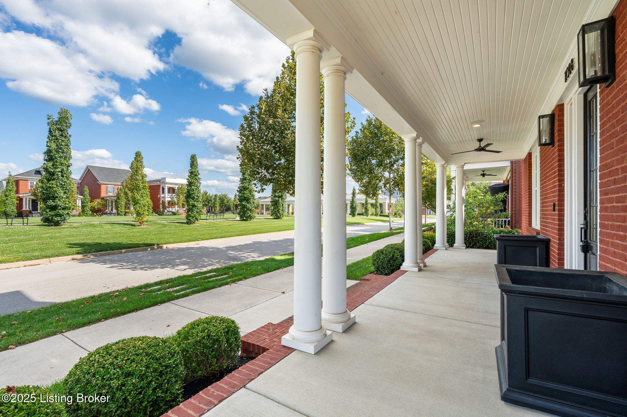 Prospect, Kentucky, 40059, United States, 6 Bedrooms Bedrooms, ,5 BathroomsBathrooms,Residential,Active,1926893