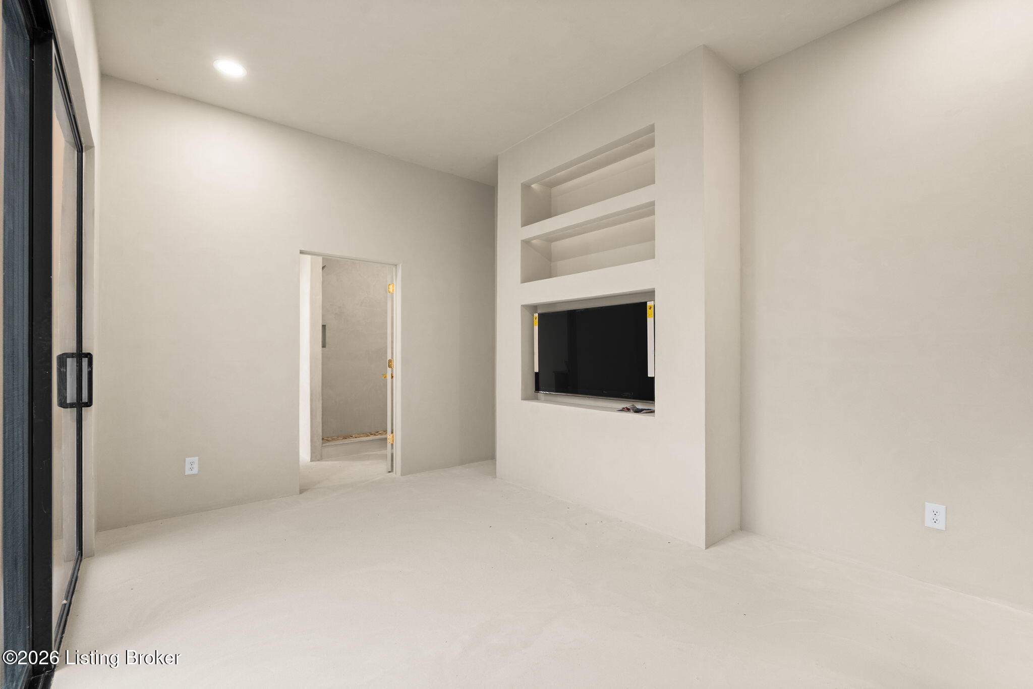 Shelbyville, Kentucky, 40065, United States, 5 Bedrooms Bedrooms, ,5 BathroomsBathrooms,Residential,Active,2007617