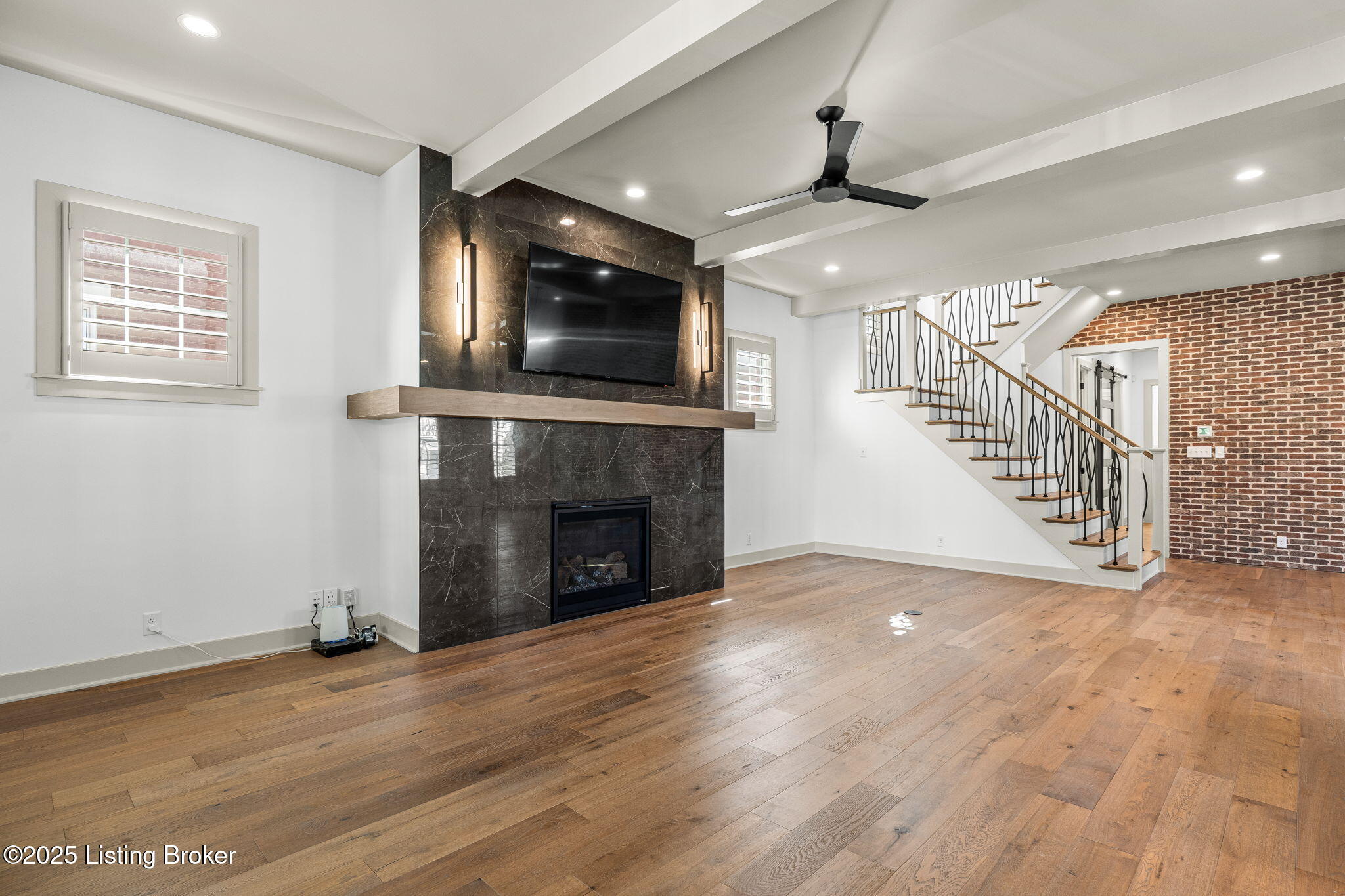 Prospect, Kentucky, 40059, United States, 6 Bedrooms Bedrooms, ,5 BathroomsBathrooms,Residential,Active,1926893