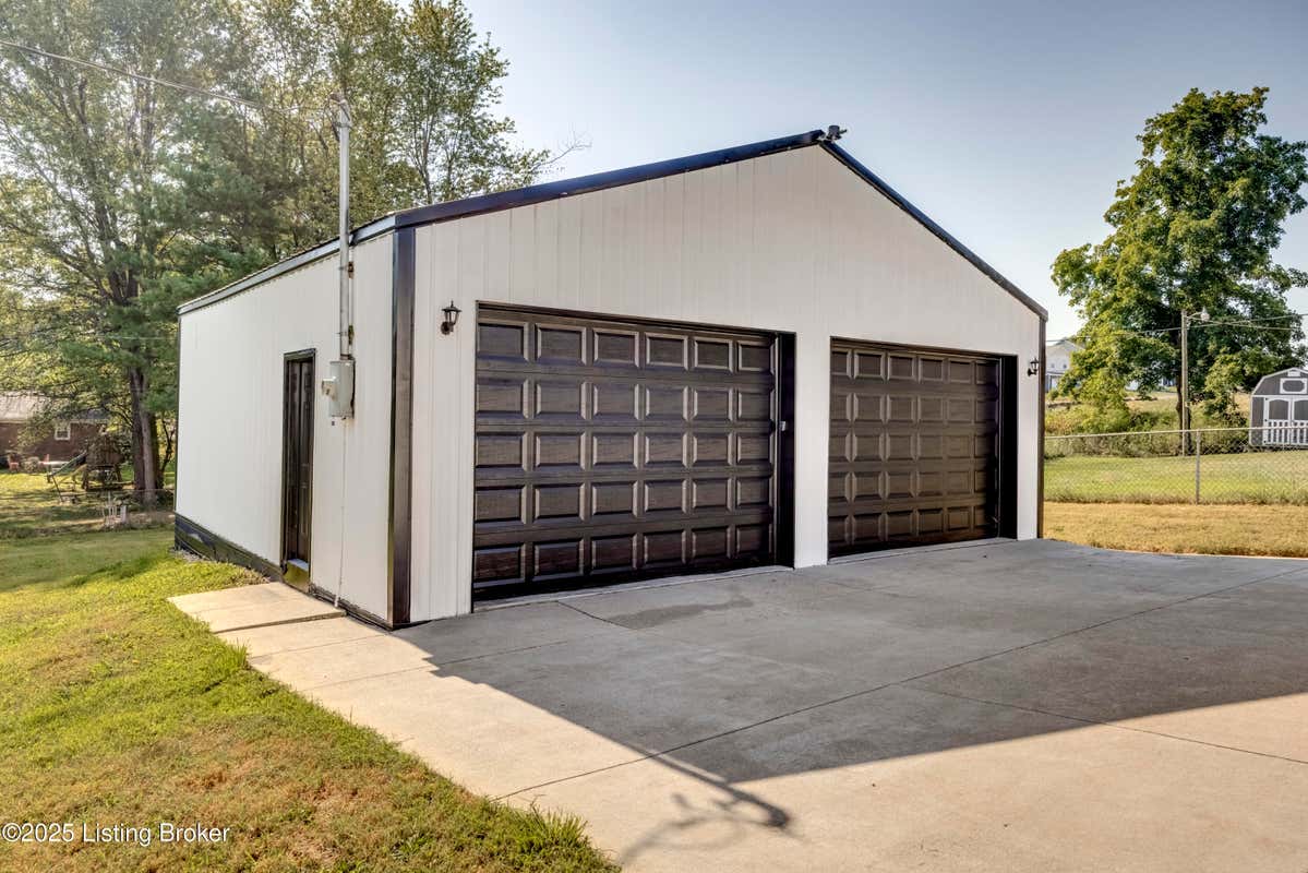 402 DUGGINS DR, ELIZABETHTOWN, KY 42701 RE/MAX