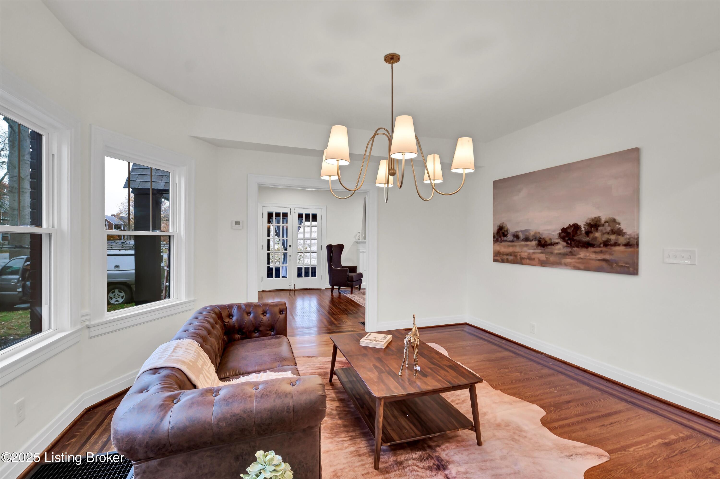 Louisville, Kentucky, 40205, United States, 4 Bedrooms Bedrooms, ,5 BathroomsBathrooms,Residential,Active,1996579