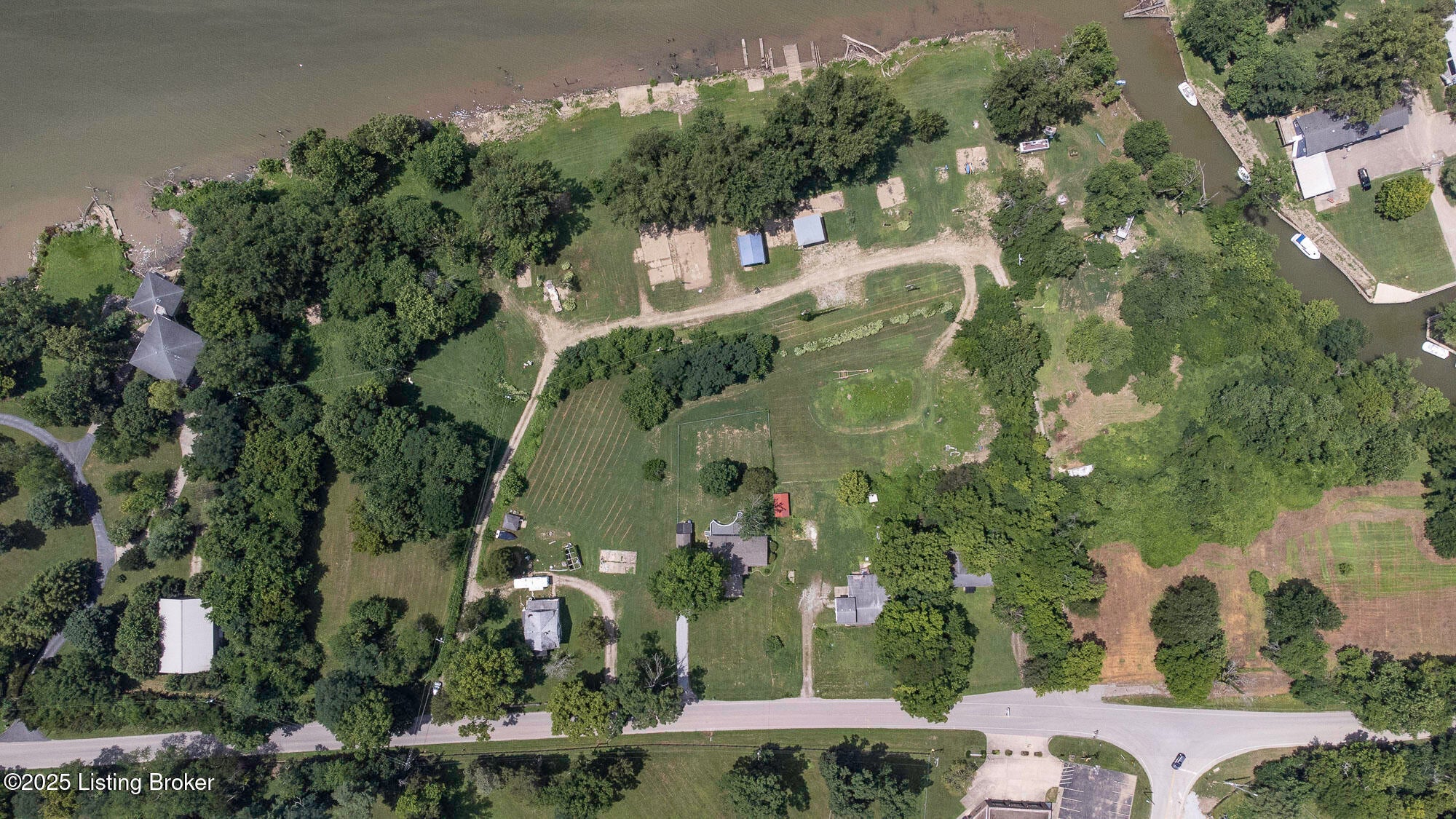 Louisville, Kentucky, 40222, United States, ,2 BathroomsBathrooms,Residential,Active,1888490