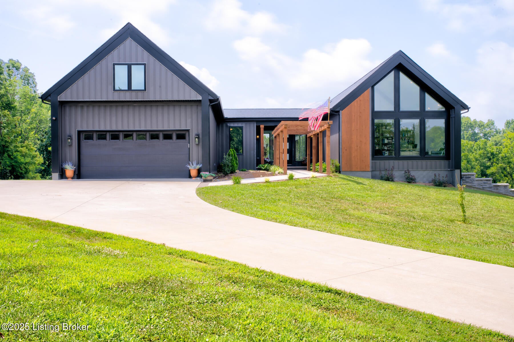 Taylorsville, Kentucky, 40071, United States, ,5 BathroomsBathrooms,Residential,Active,1900170