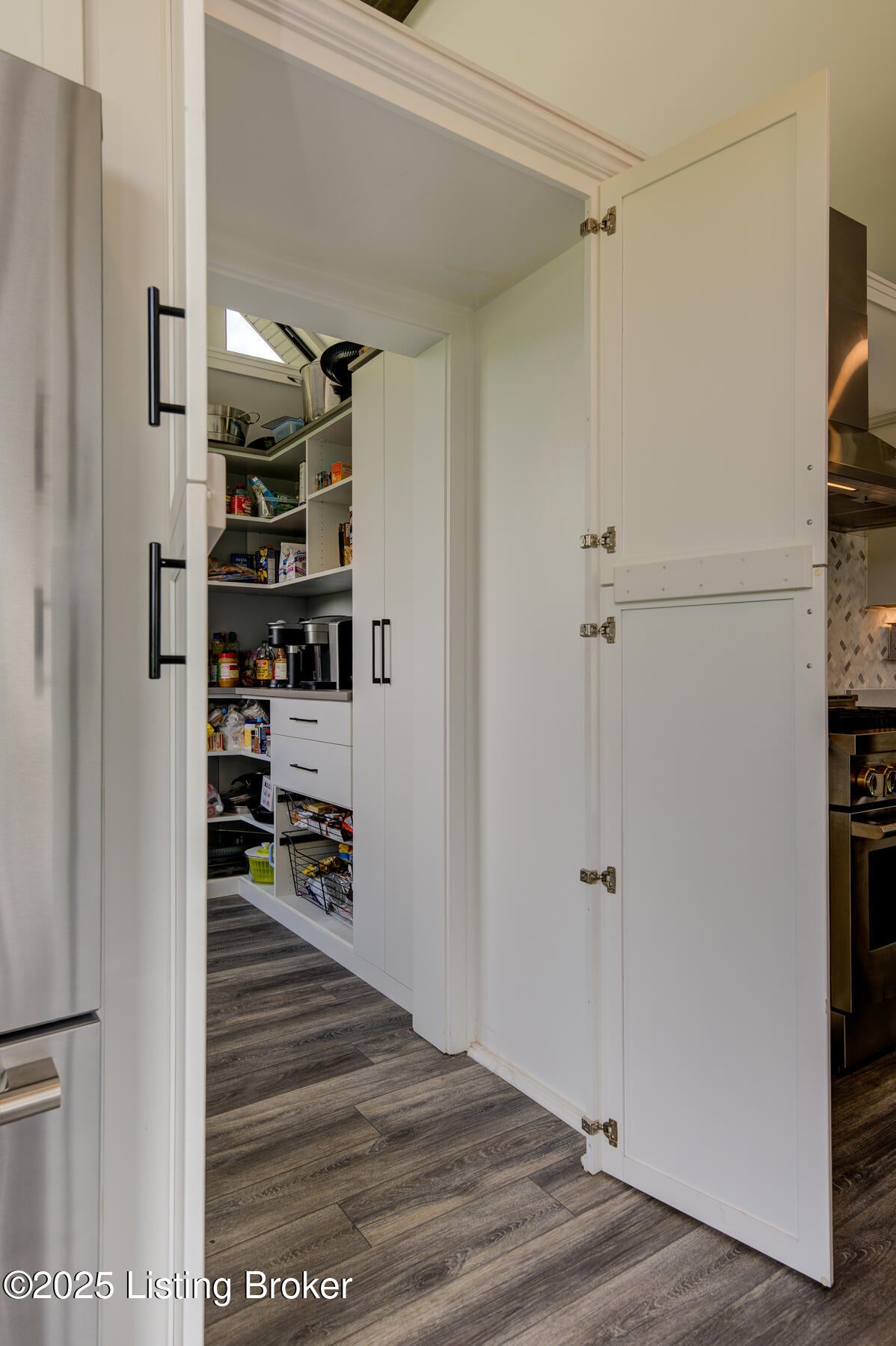 Taylorsville, Kentucky, 40071, United States, ,5 BathroomsBathrooms,Residential,Active,1900170