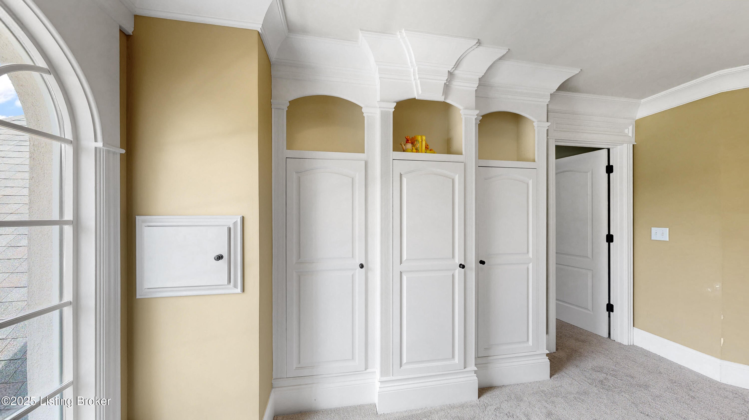 Prospect, Kentucky, 40059, United States, ,5 BathroomsBathrooms,Residential,Active,1849523