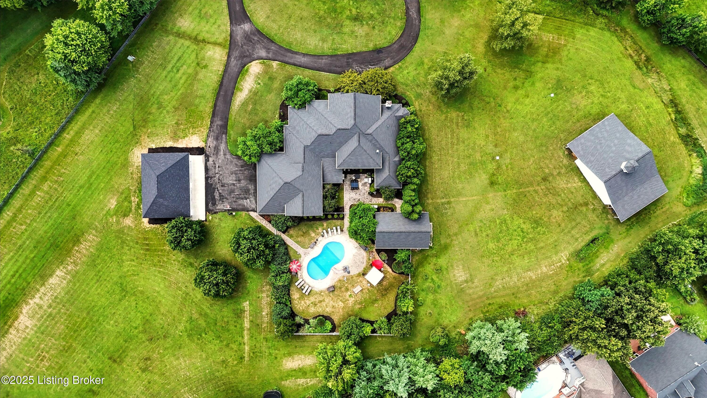 Louisville, Kentucky, 40223, United States, 5 Bedrooms Bedrooms, ,5 BathroomsBathrooms,Residential,Active,1968407