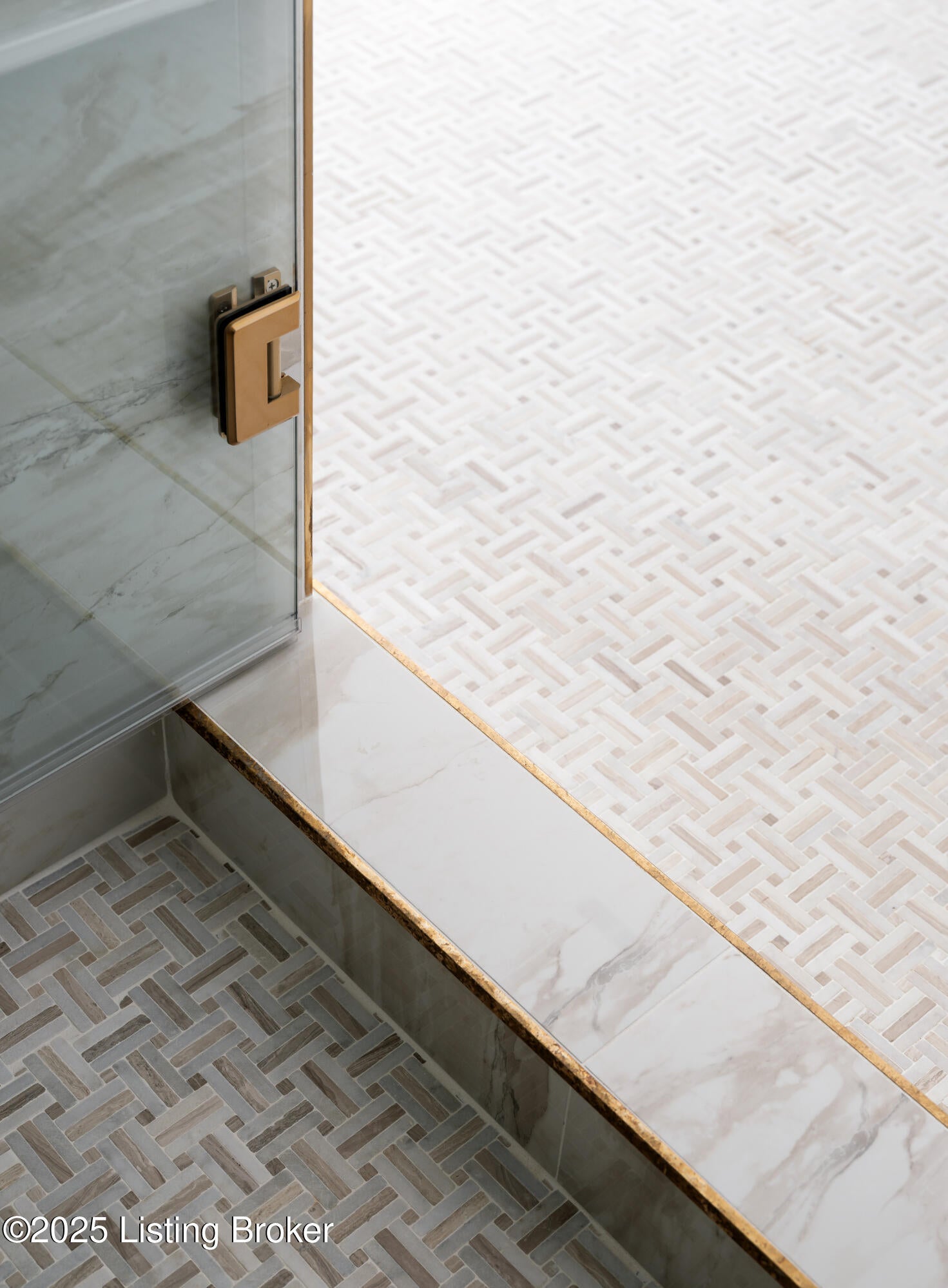 Prospect, Kentucky, 40059, United States, 4 Bedrooms Bedrooms, ,4 BathroomsBathrooms,Residential,Active,1997566