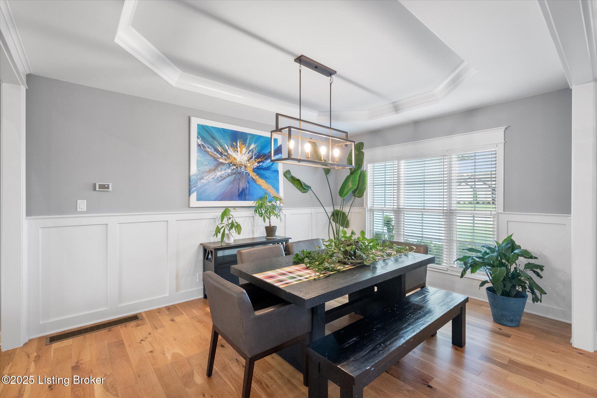 Crestwood, Kentucky, 40014, United States, 6 Bedrooms Bedrooms, ,5 BathroomsBathrooms,Residential,Active,1926918