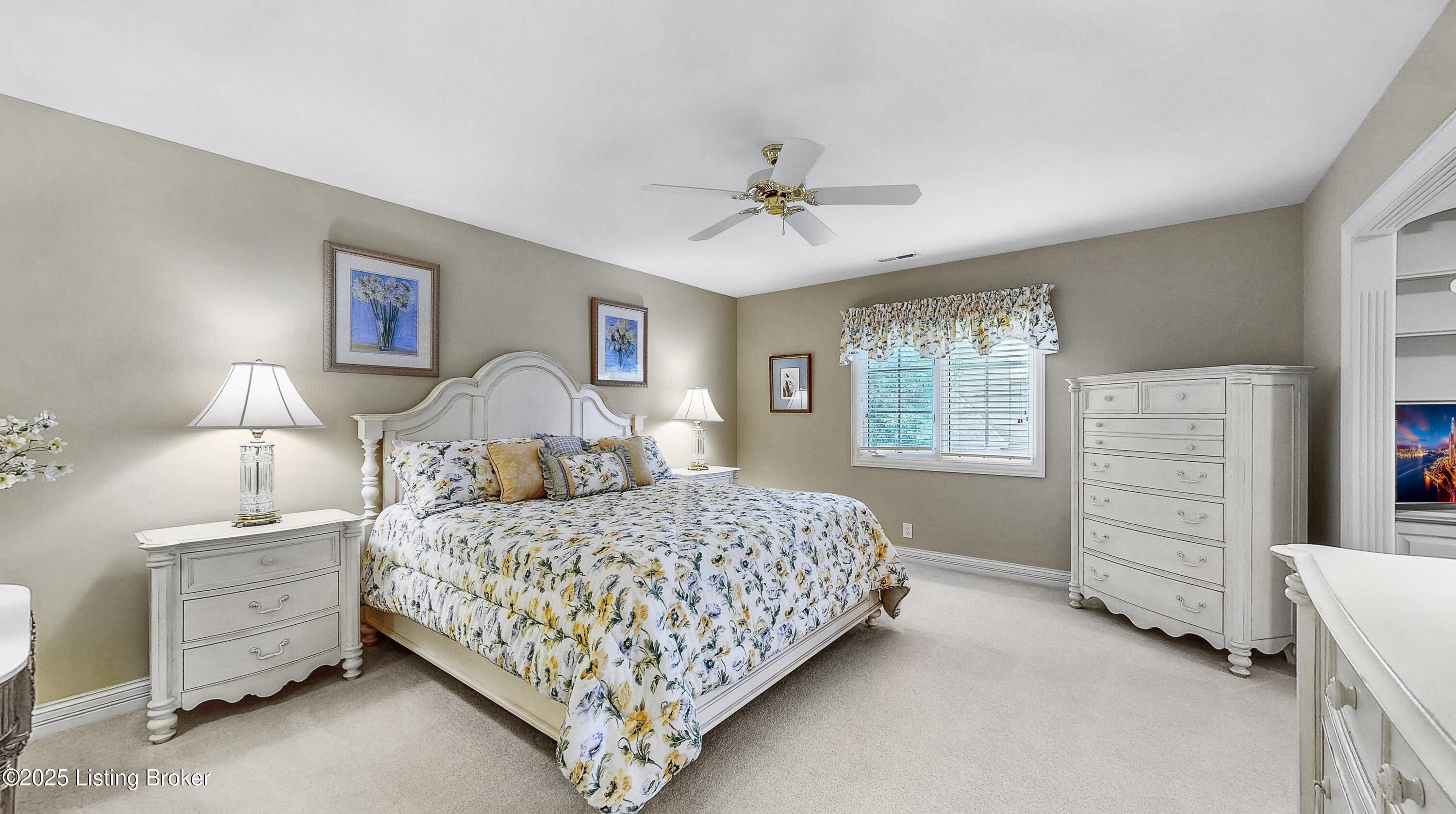 Prospect, Kentucky, 40059, United States, 4 Bedrooms Bedrooms, ,5 BathroomsBathrooms,Residential,Active,1944096
