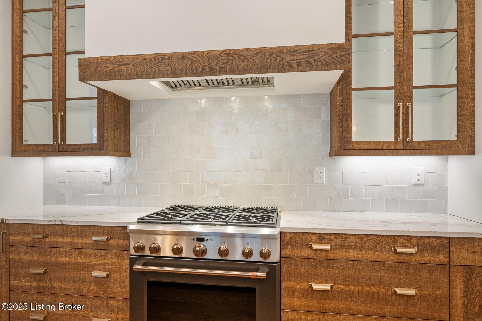 Prospect, Kentucky, 40059, United States, 4 Bedrooms Bedrooms, ,4 BathroomsBathrooms,Residential,Active,1997566