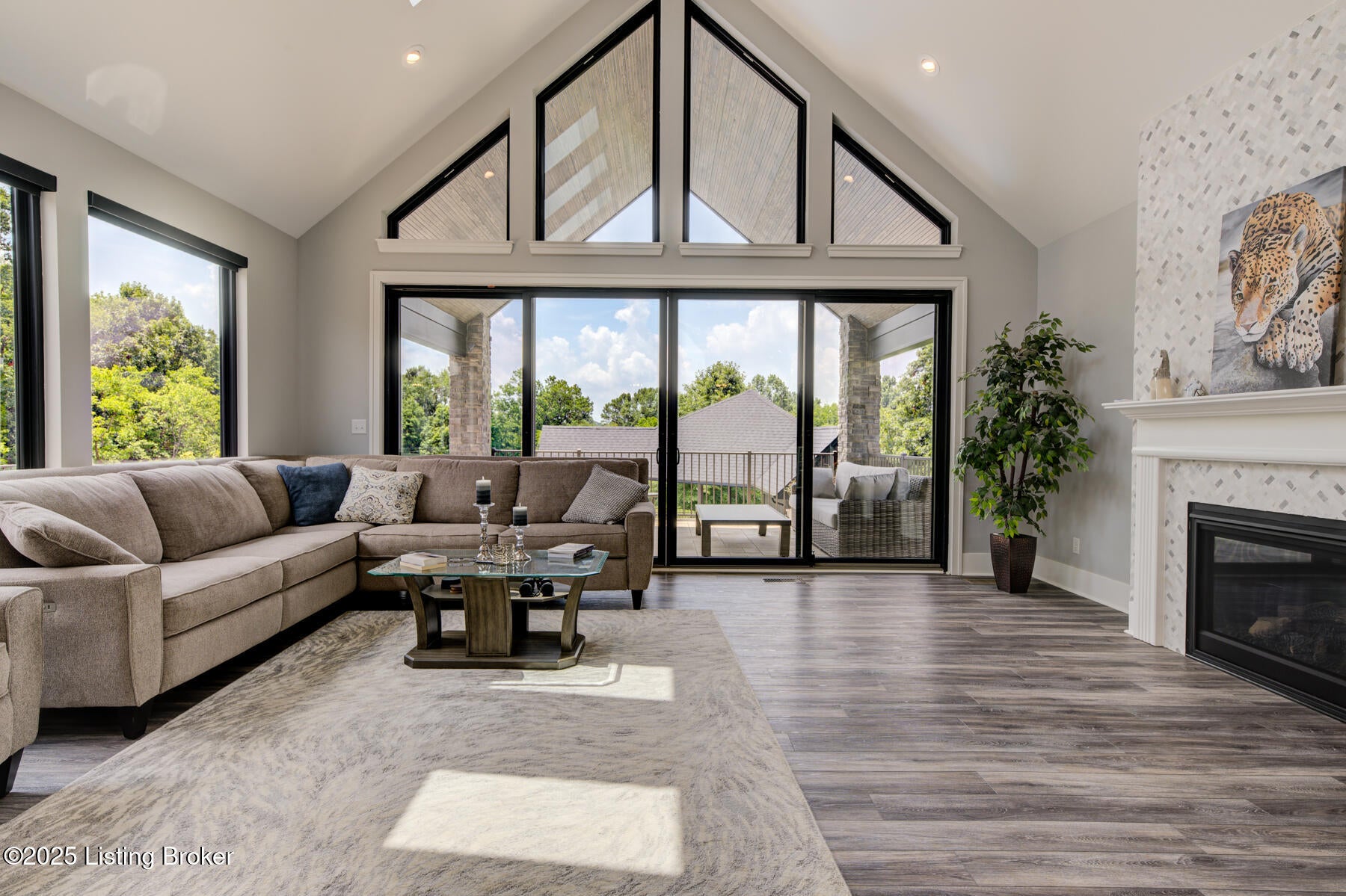 Taylorsville, Kentucky, 40071, United States, ,5 BathroomsBathrooms,Residential,Active,1900170