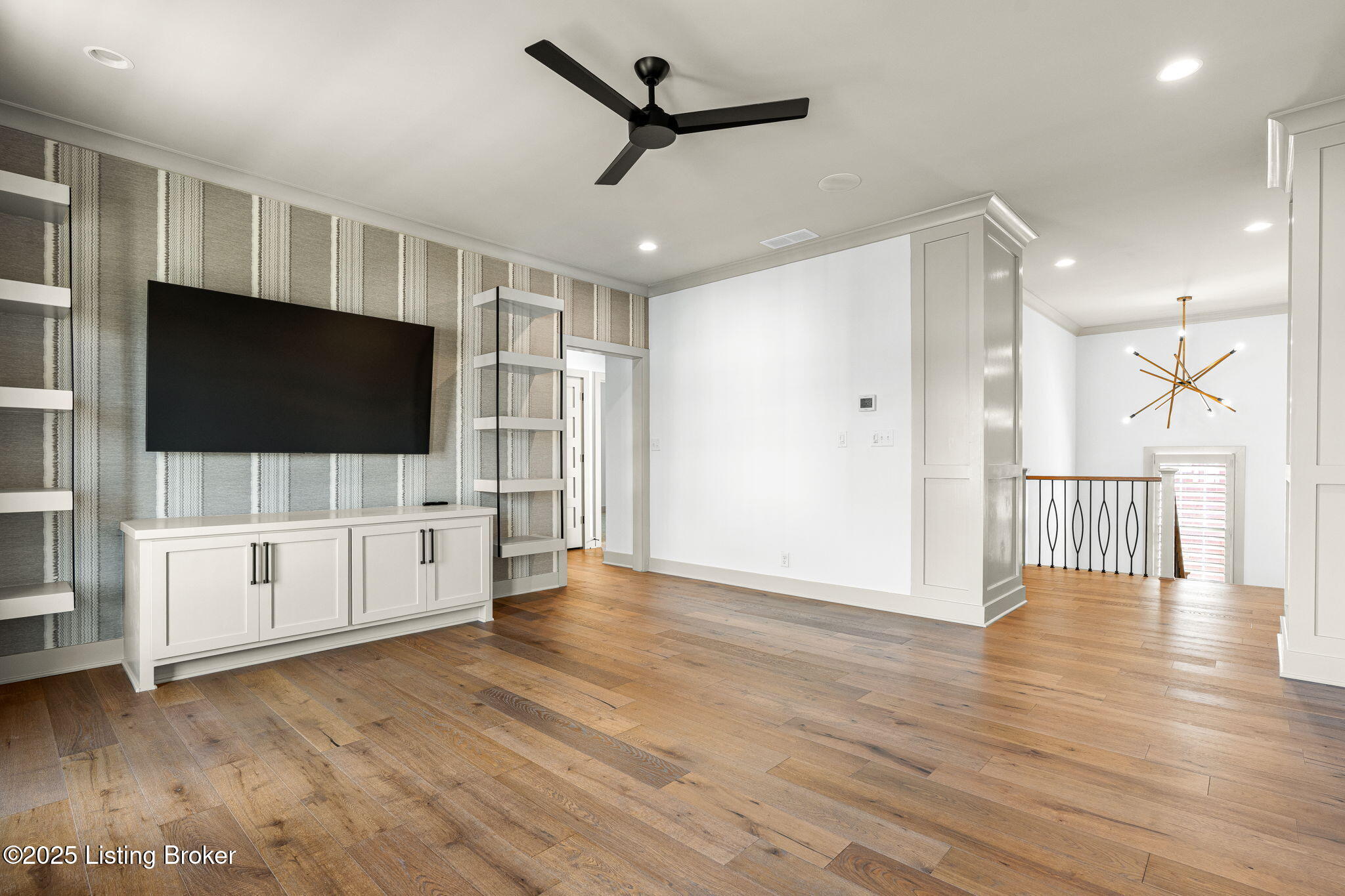 Prospect, Kentucky, 40059, United States, 6 Bedrooms Bedrooms, ,5 BathroomsBathrooms,Residential,Active,1926893