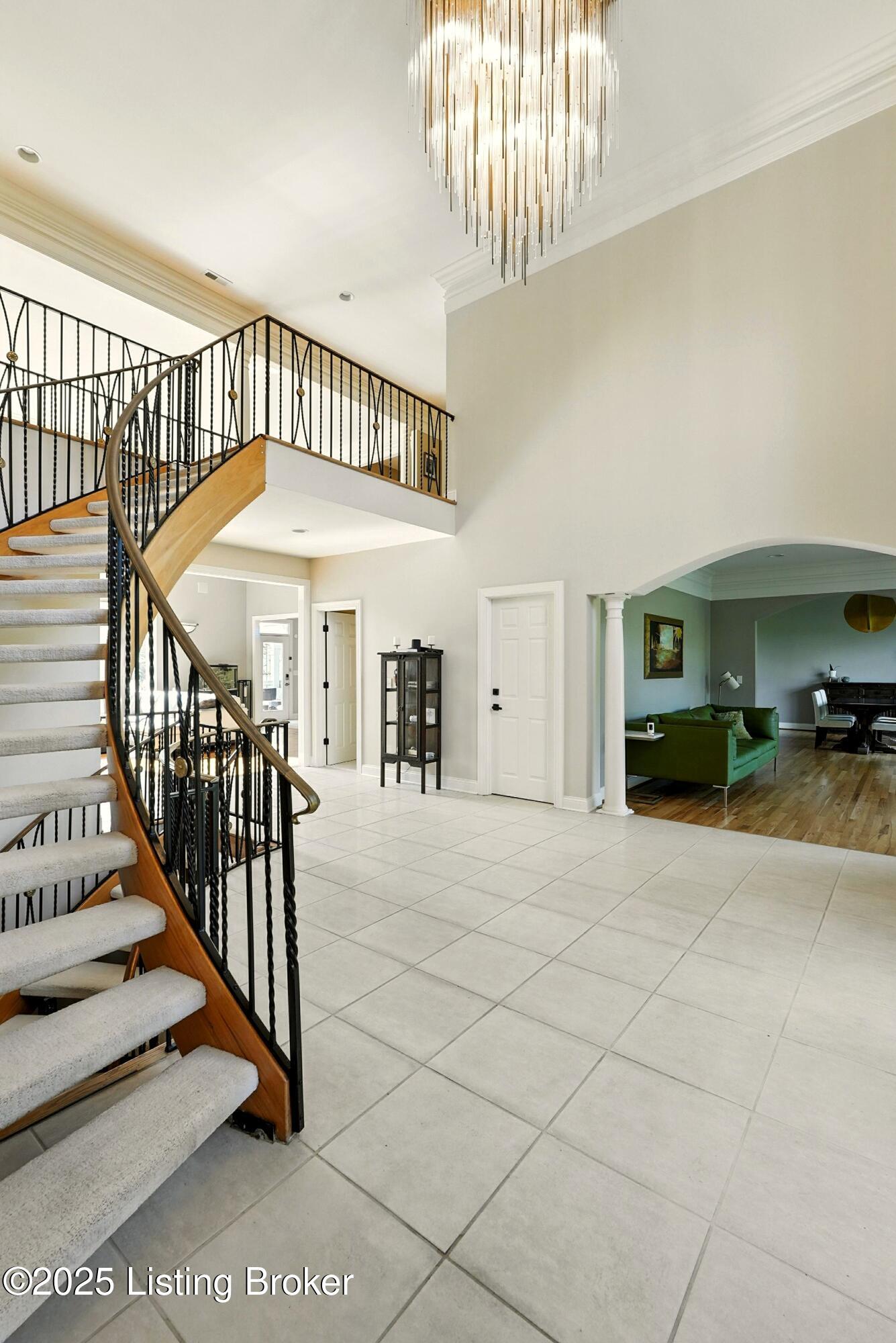 Louisville, Kentucky, 40223, United States, 5 Bedrooms Bedrooms, ,5 BathroomsBathrooms,Residential,Active,1968407