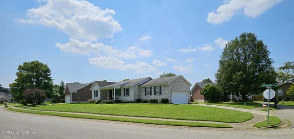 10916 YOUNGTOWN DR, LOUISVILLE, KY 40272 - Image 1