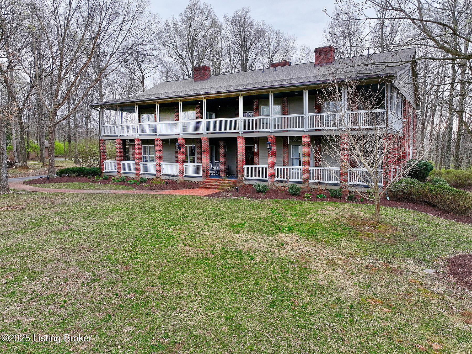 Louisville, Kentucky, 40220, United States, 5 Bedrooms Bedrooms, ,7 BathroomsBathrooms,Residential,Active,1953976