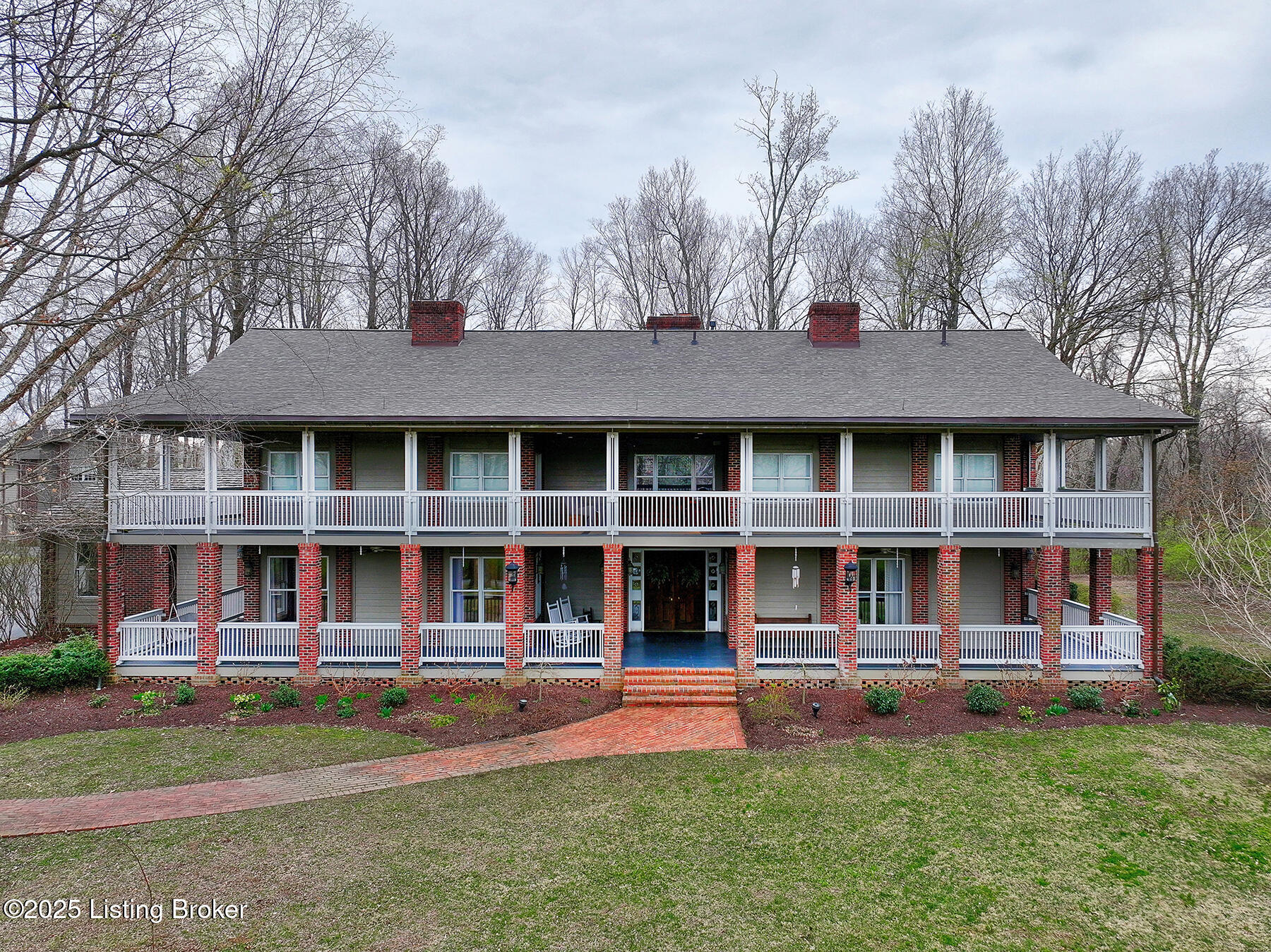 Louisville, Kentucky, 40220, United States, 5 Bedrooms Bedrooms, ,7 BathroomsBathrooms,Residential,Active,1953976