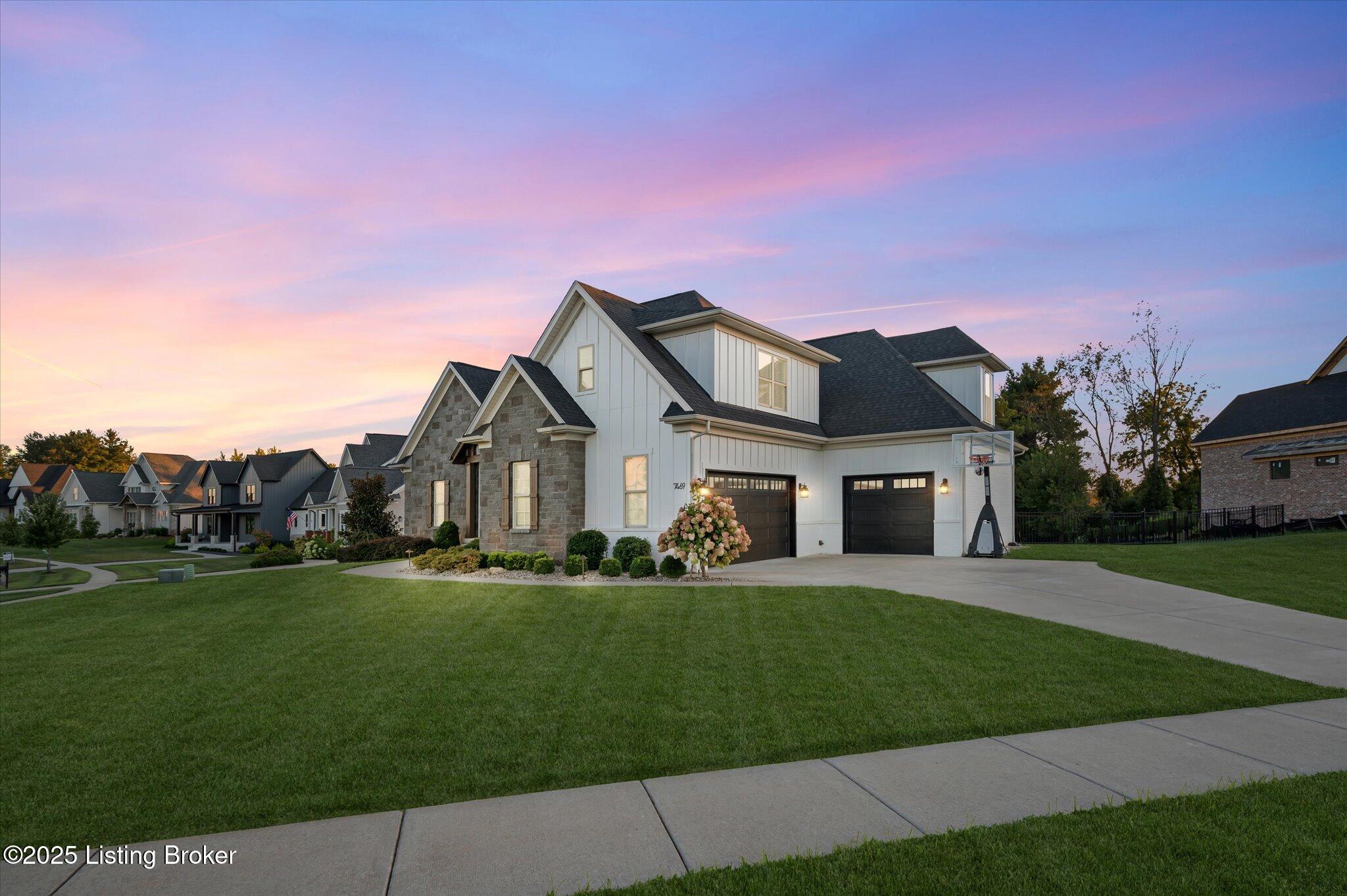 Crestwood, Kentucky, 40014, United States, 6 Bedrooms Bedrooms, ,5 BathroomsBathrooms,Residential,Active,1926918