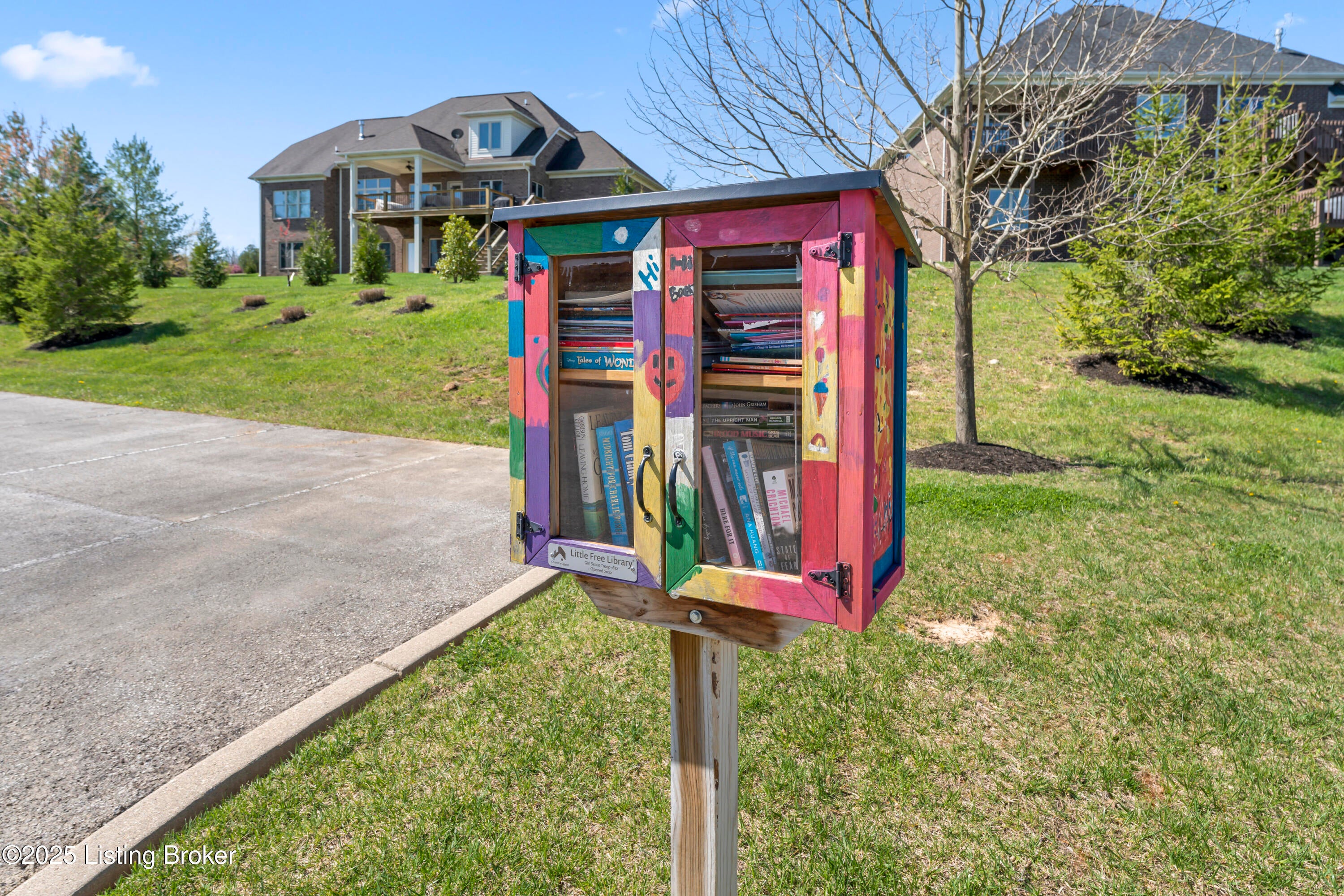 Crestwood, Kentucky, 40014, United States, 6 Bedrooms Bedrooms, ,5 BathroomsBathrooms,Residential,Active,1926918
