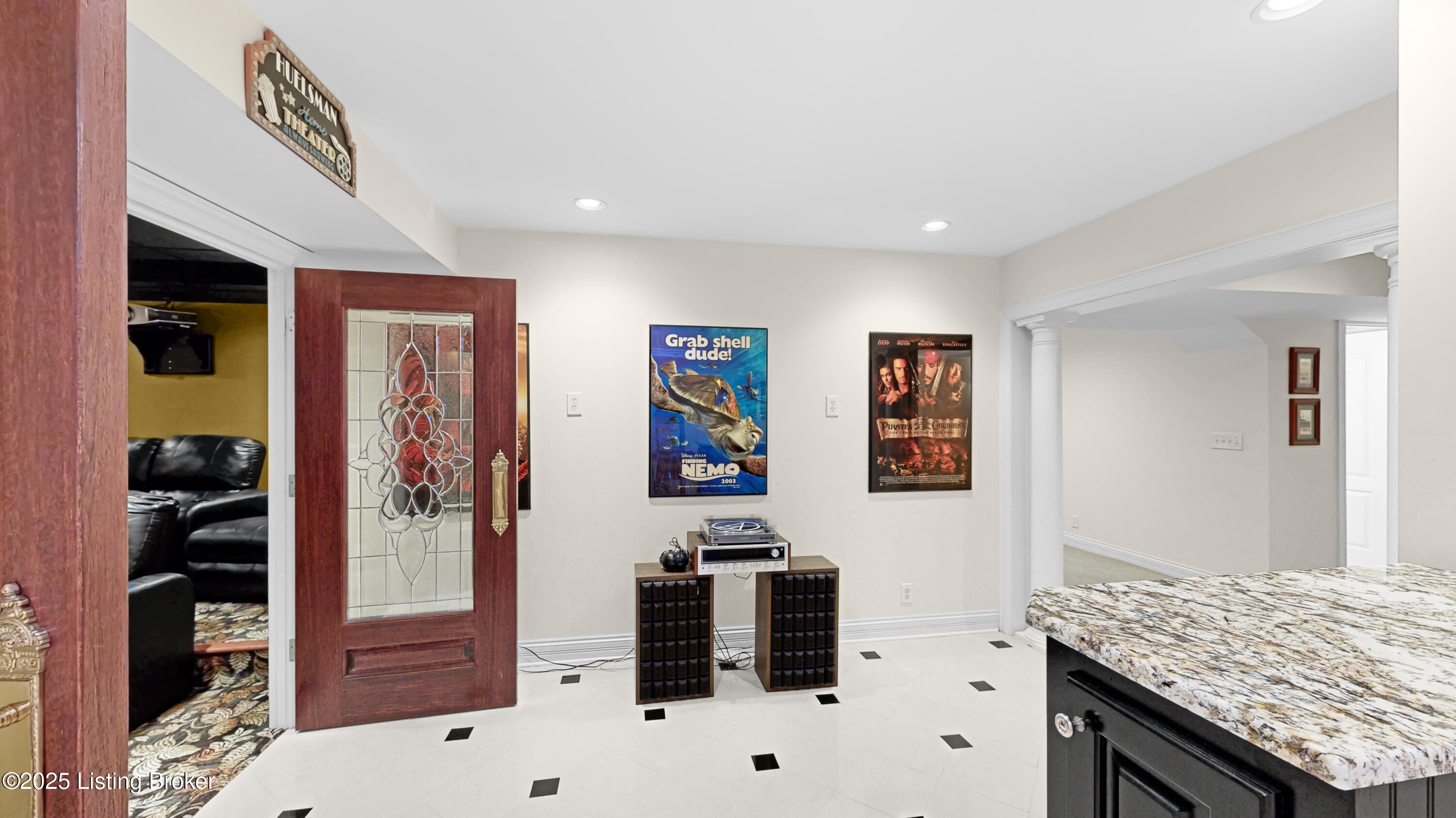 Prospect, Kentucky, 40059, United States, 4 Bedrooms Bedrooms, ,5 BathroomsBathrooms,Residential,Active,1944096