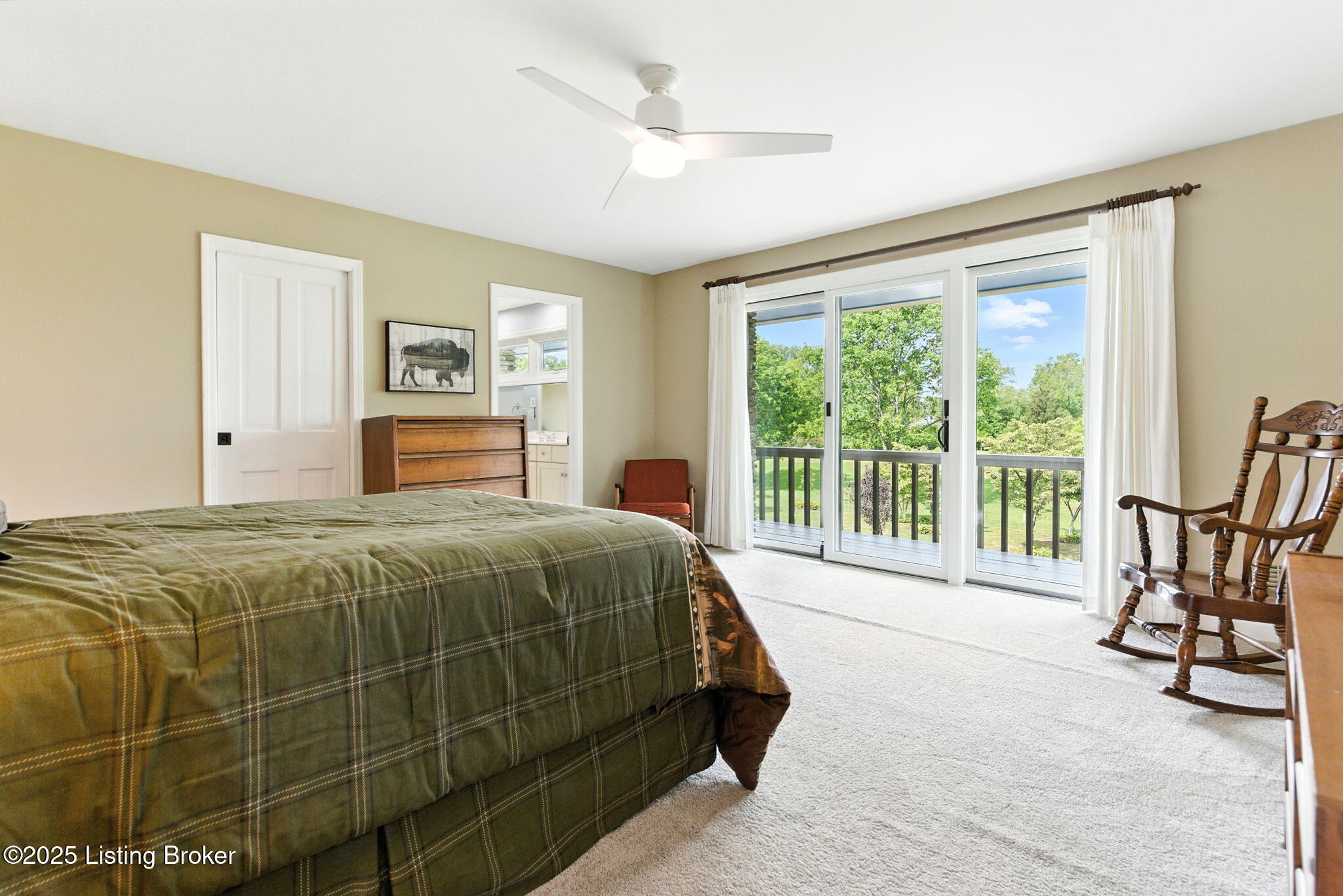 Louisville, Kentucky, 40222, United States, 5 Bedrooms Bedrooms, ,5 BathroomsBathrooms,Residential,Active,1929431
