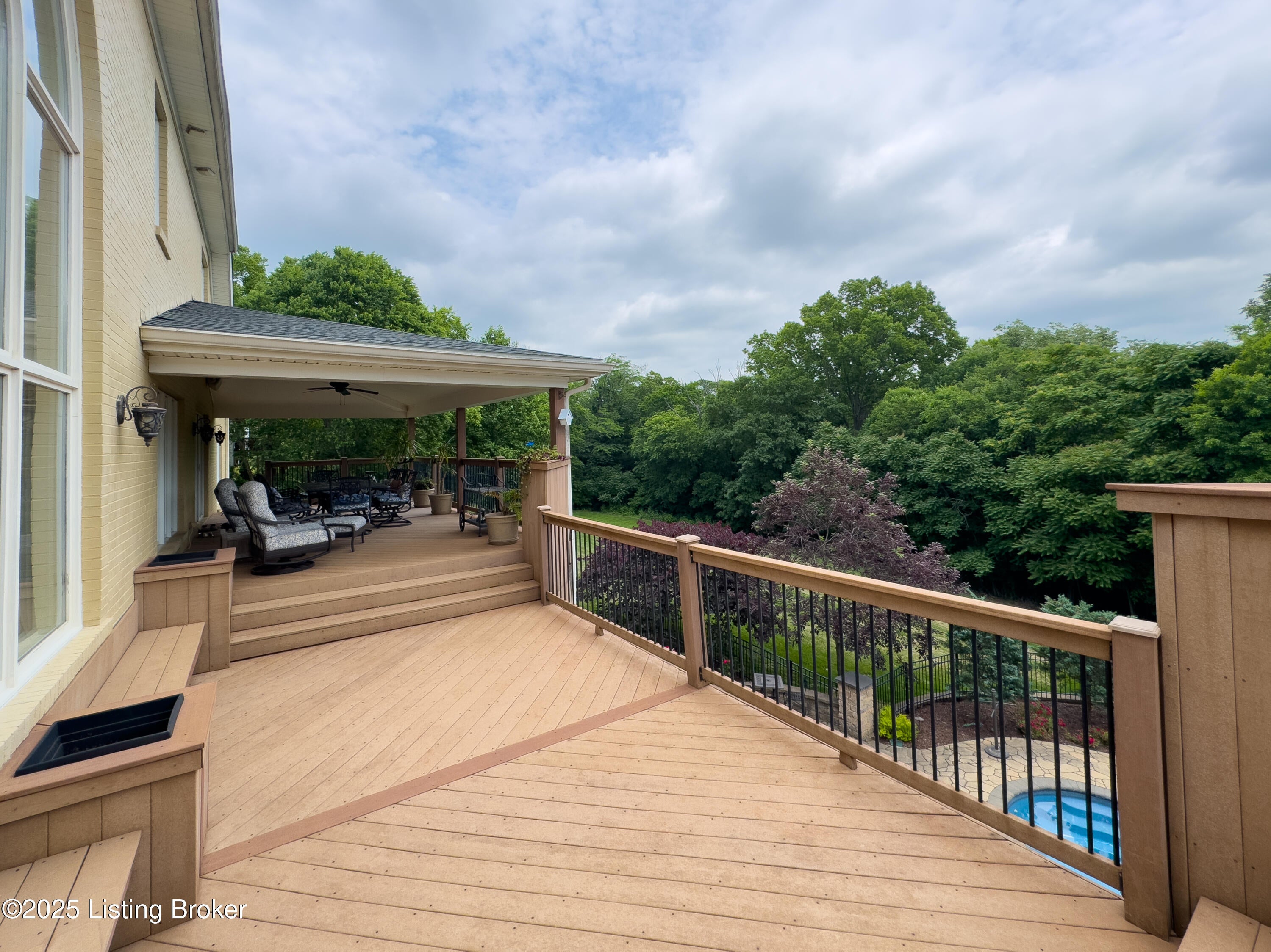 Prospect, Kentucky, 40059, United States, ,5 BathroomsBathrooms,Residential,Active,1849523