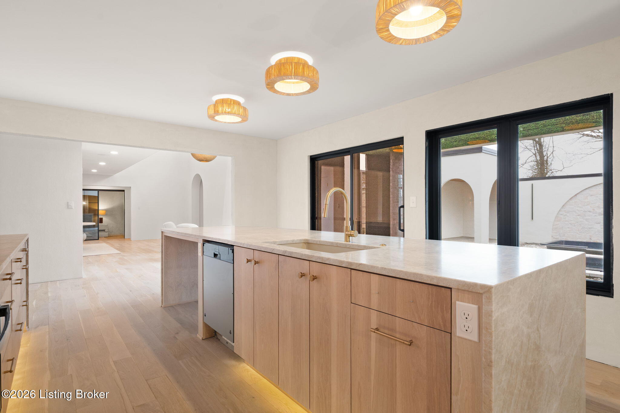 Shelbyville, Kentucky, 40065, United States, 5 Bedrooms Bedrooms, ,5 BathroomsBathrooms,Residential,Active,2007617