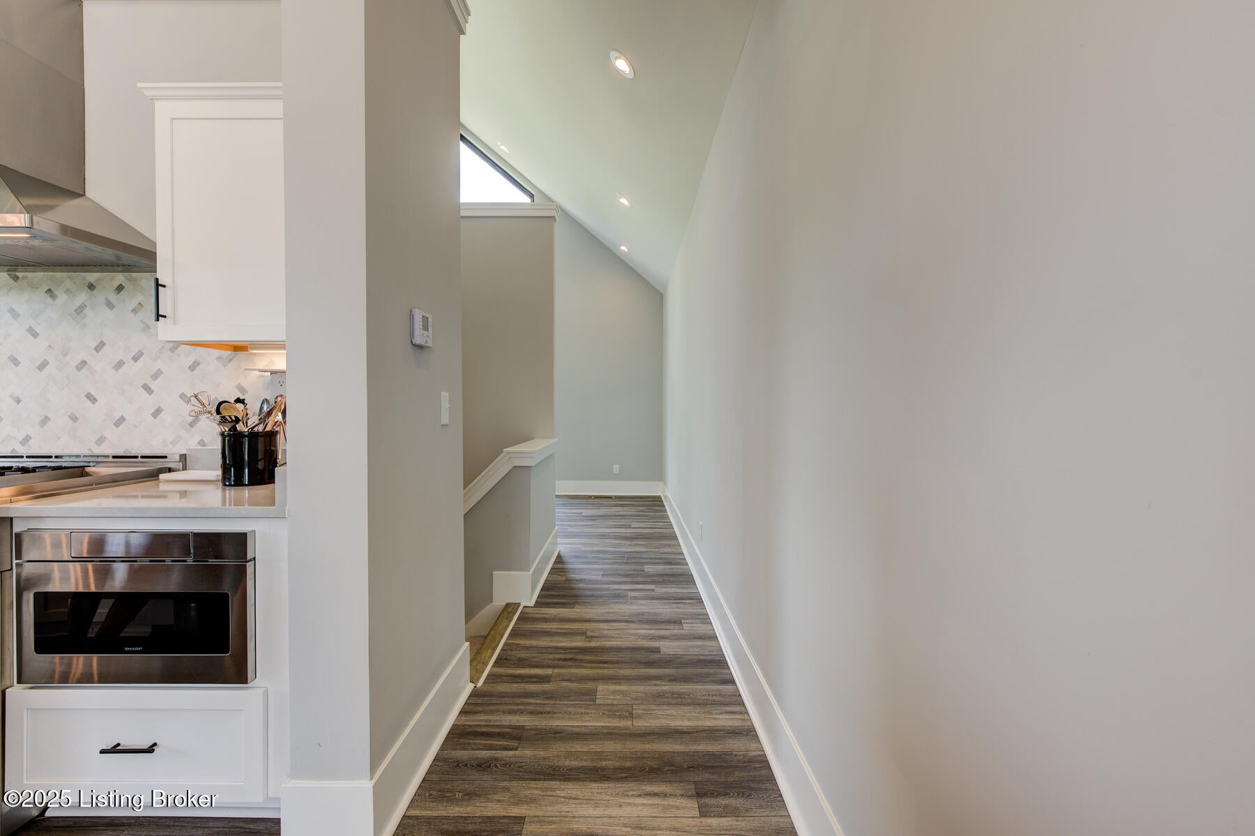 Taylorsville, Kentucky, 40071, United States, ,5 BathroomsBathrooms,Residential,Active,1900170