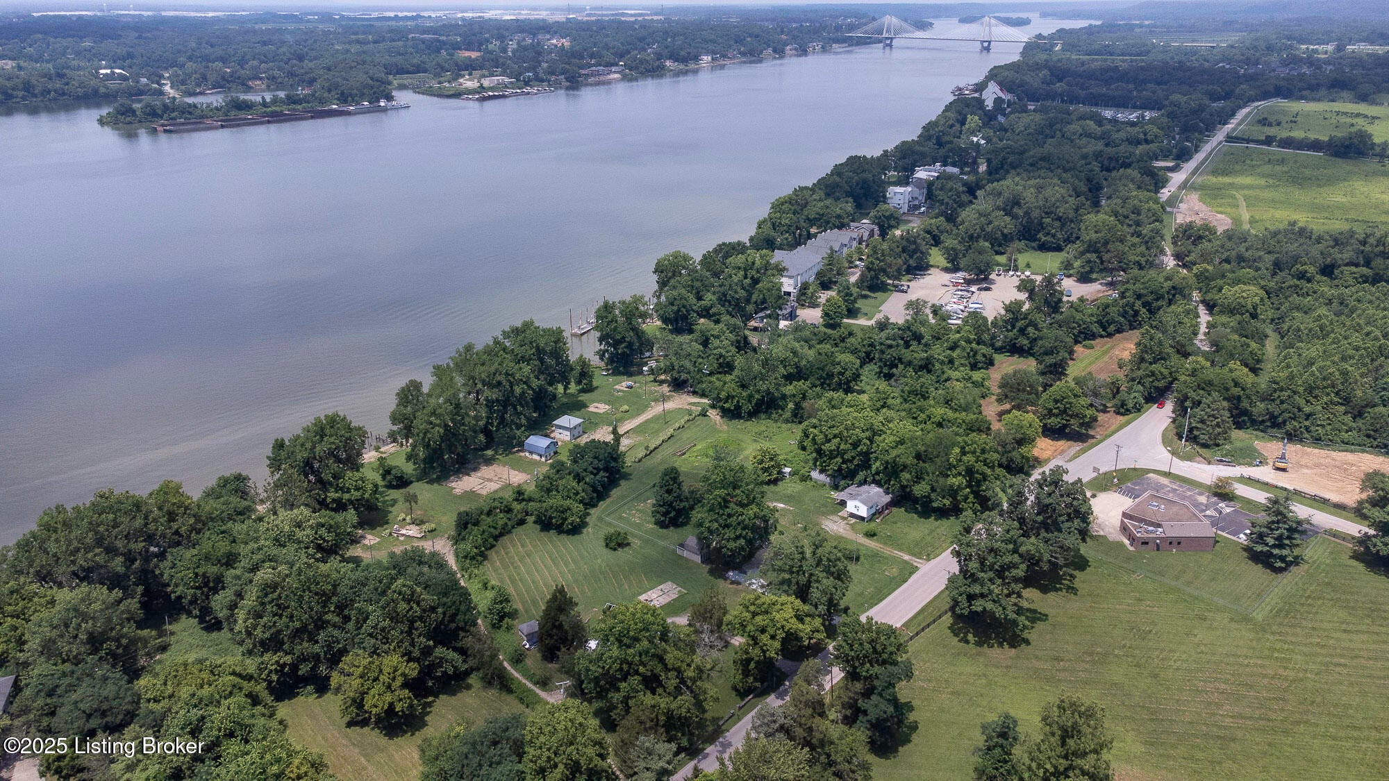 Louisville, Kentucky, 40222, United States, ,2 BathroomsBathrooms,Residential,Active,1888490