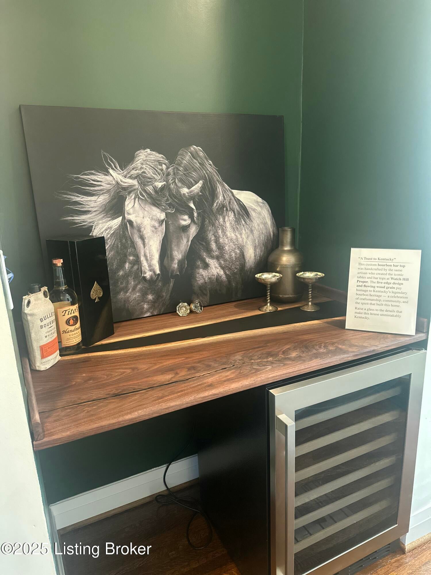 Louisville, Kentucky, 40205, United States, 4 Bedrooms Bedrooms, ,5 BathroomsBathrooms,Residential,Active,1996579