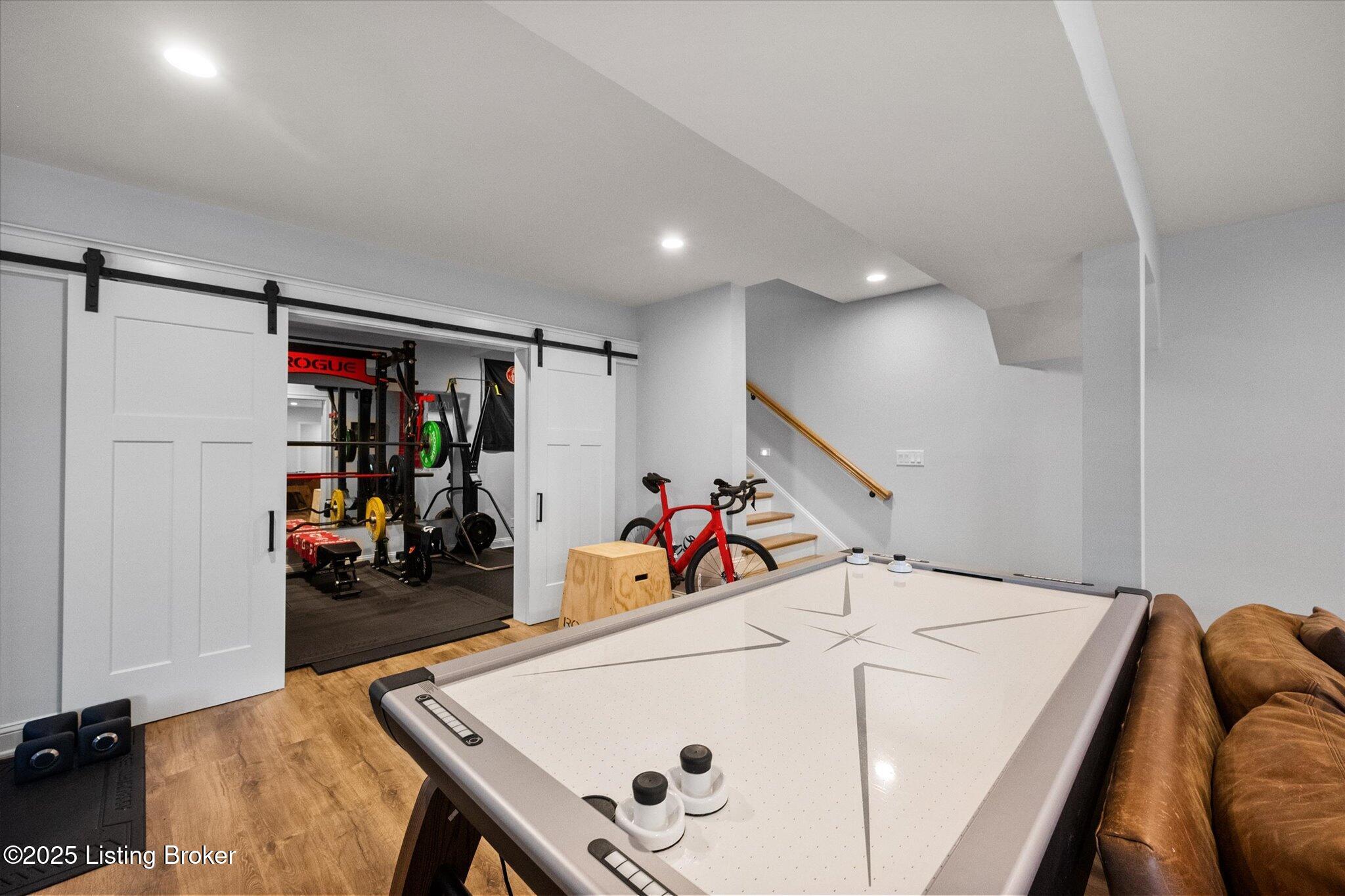 Crestwood, Kentucky, 40014, United States, 6 Bedrooms Bedrooms, ,5 BathroomsBathrooms,Residential,Active,1926918