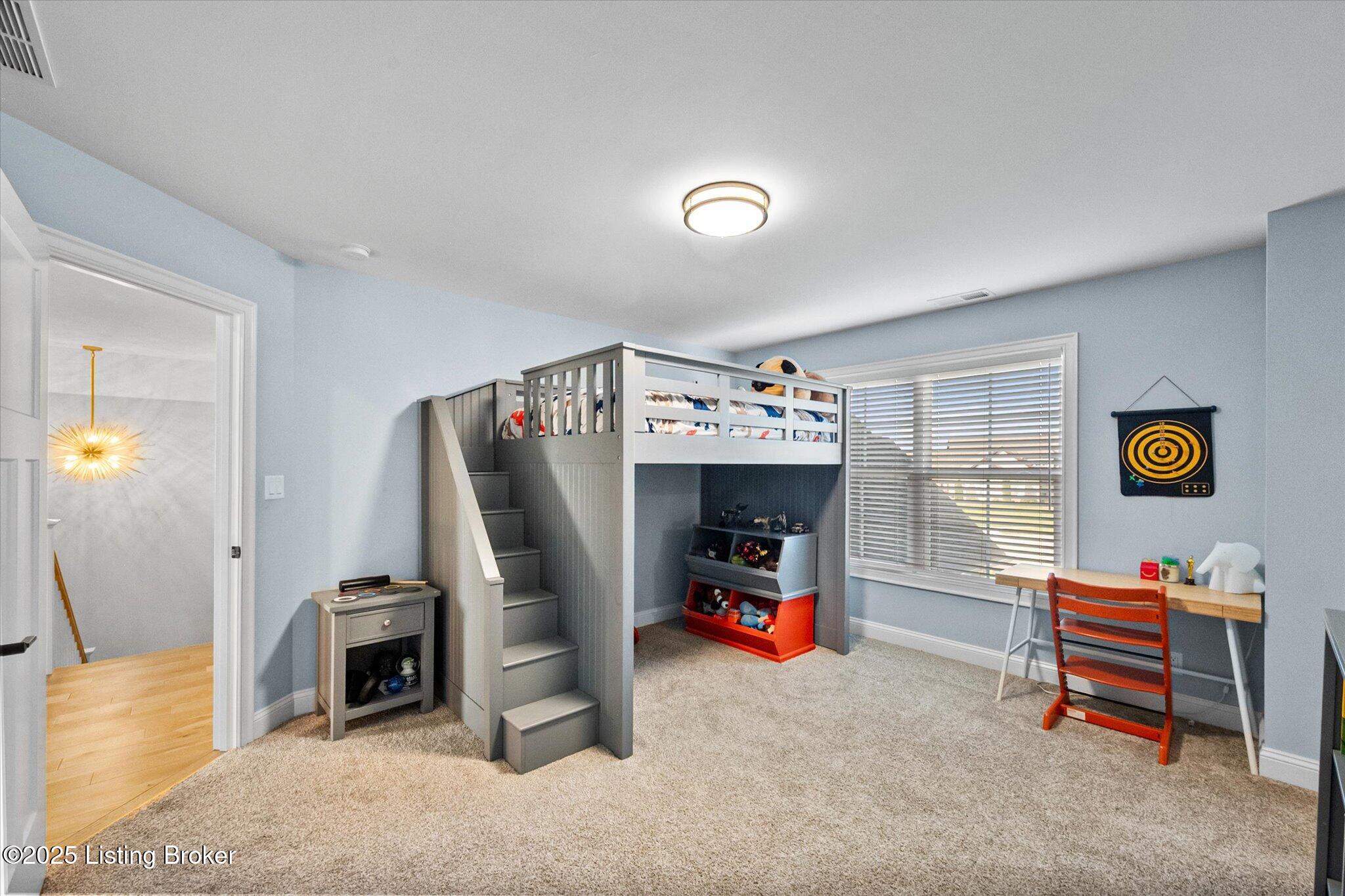 Crestwood, Kentucky, 40014, United States, 6 Bedrooms Bedrooms, ,5 BathroomsBathrooms,Residential,Active,1926918